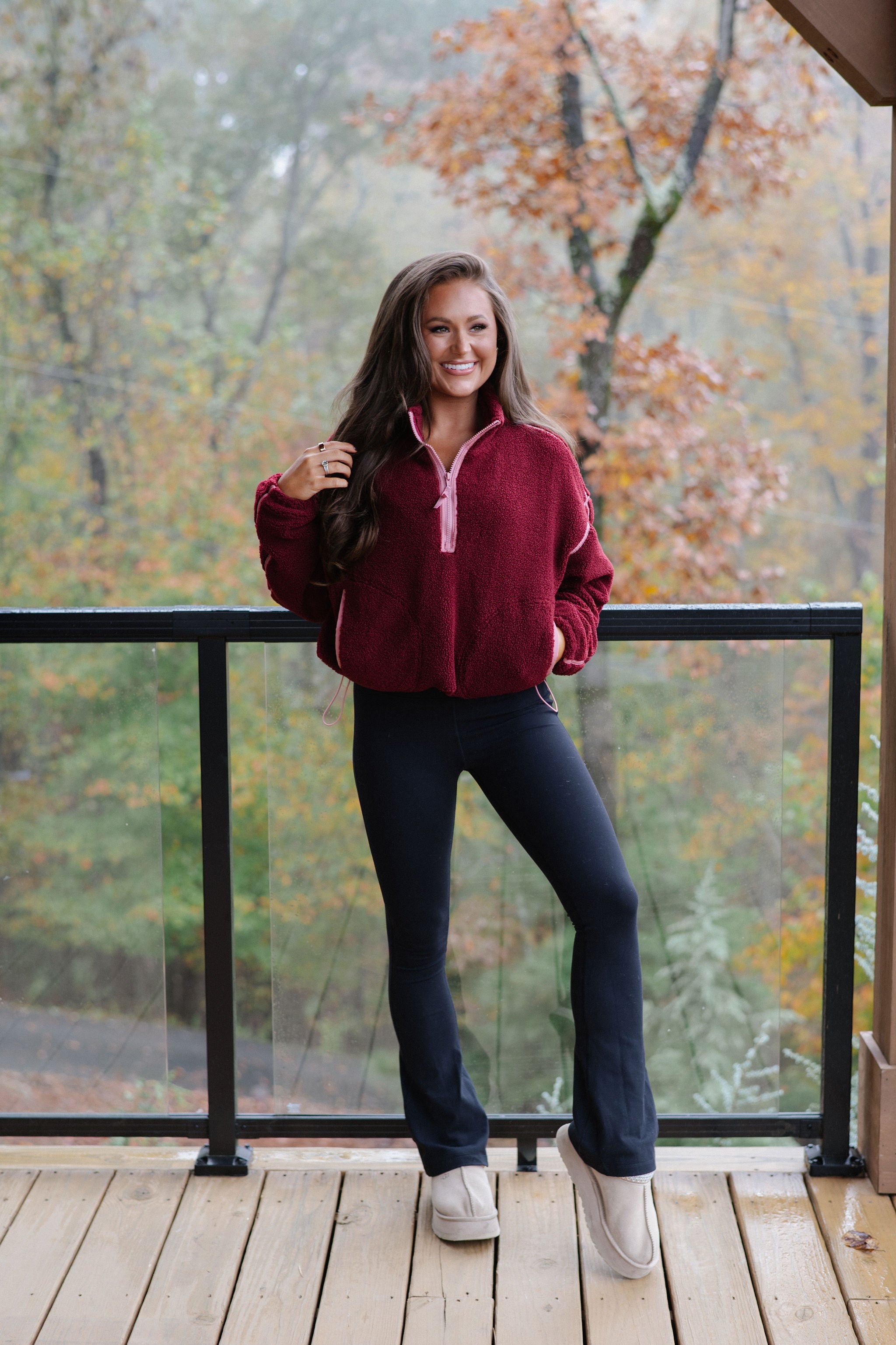 Contrast Sherpa Pullover-Burgundy