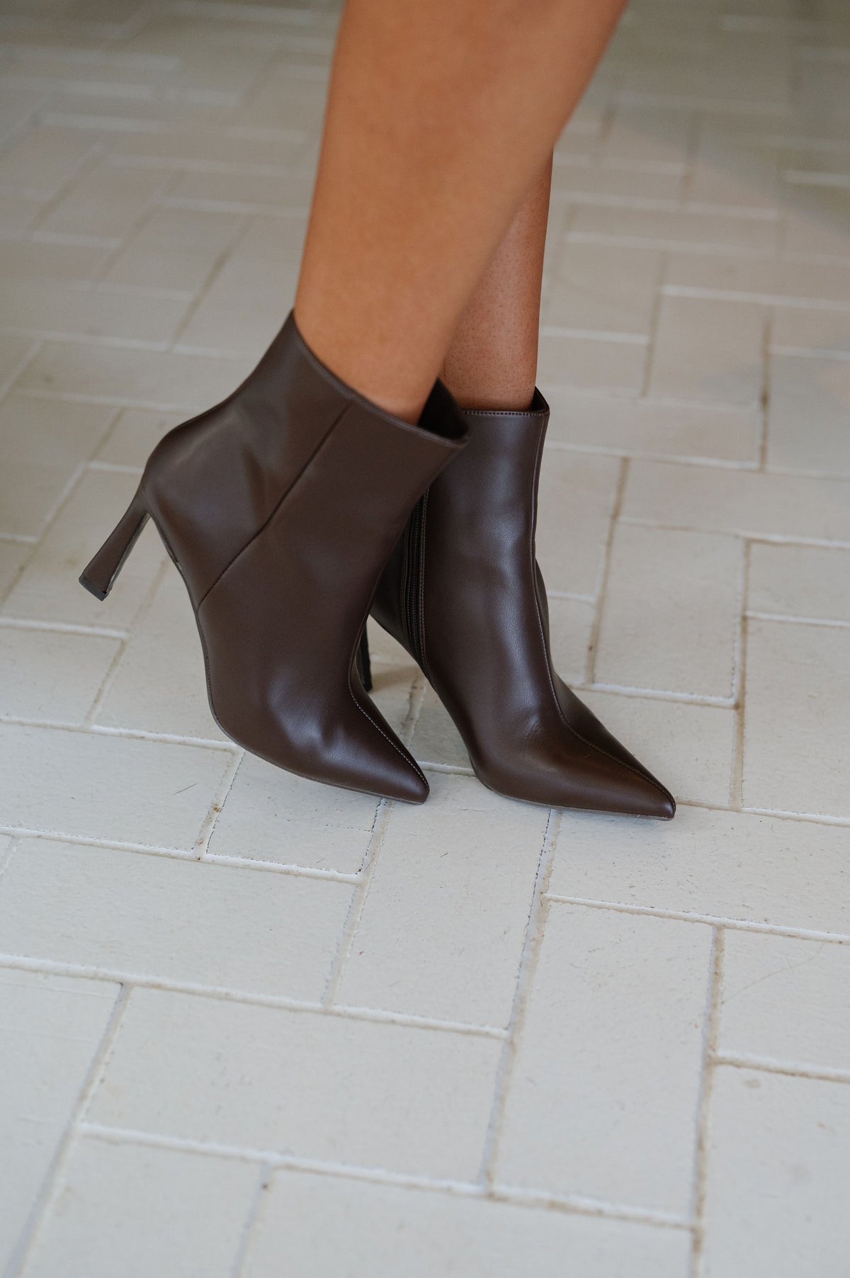 Unity Ankle Boots-Brown