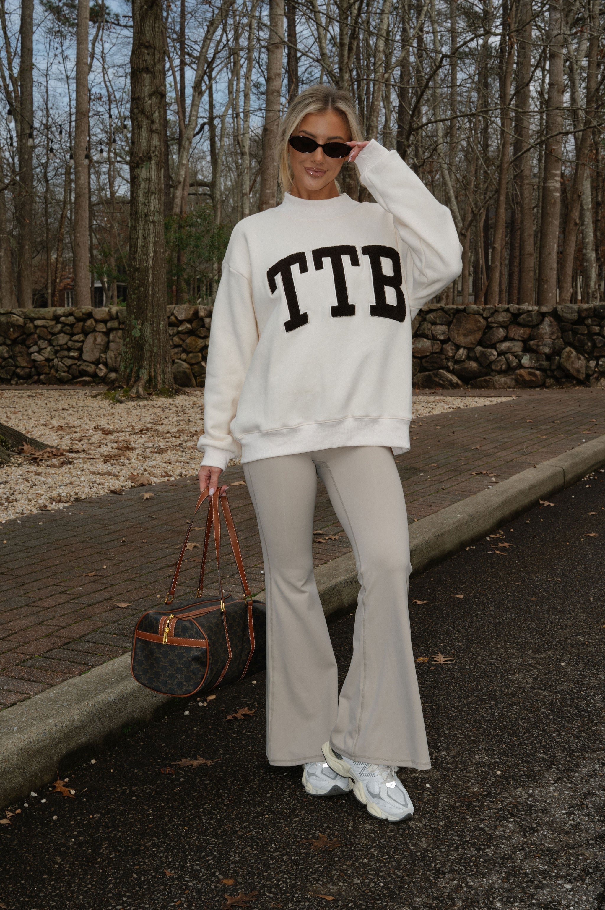 "TTB" Mockneck-Cream