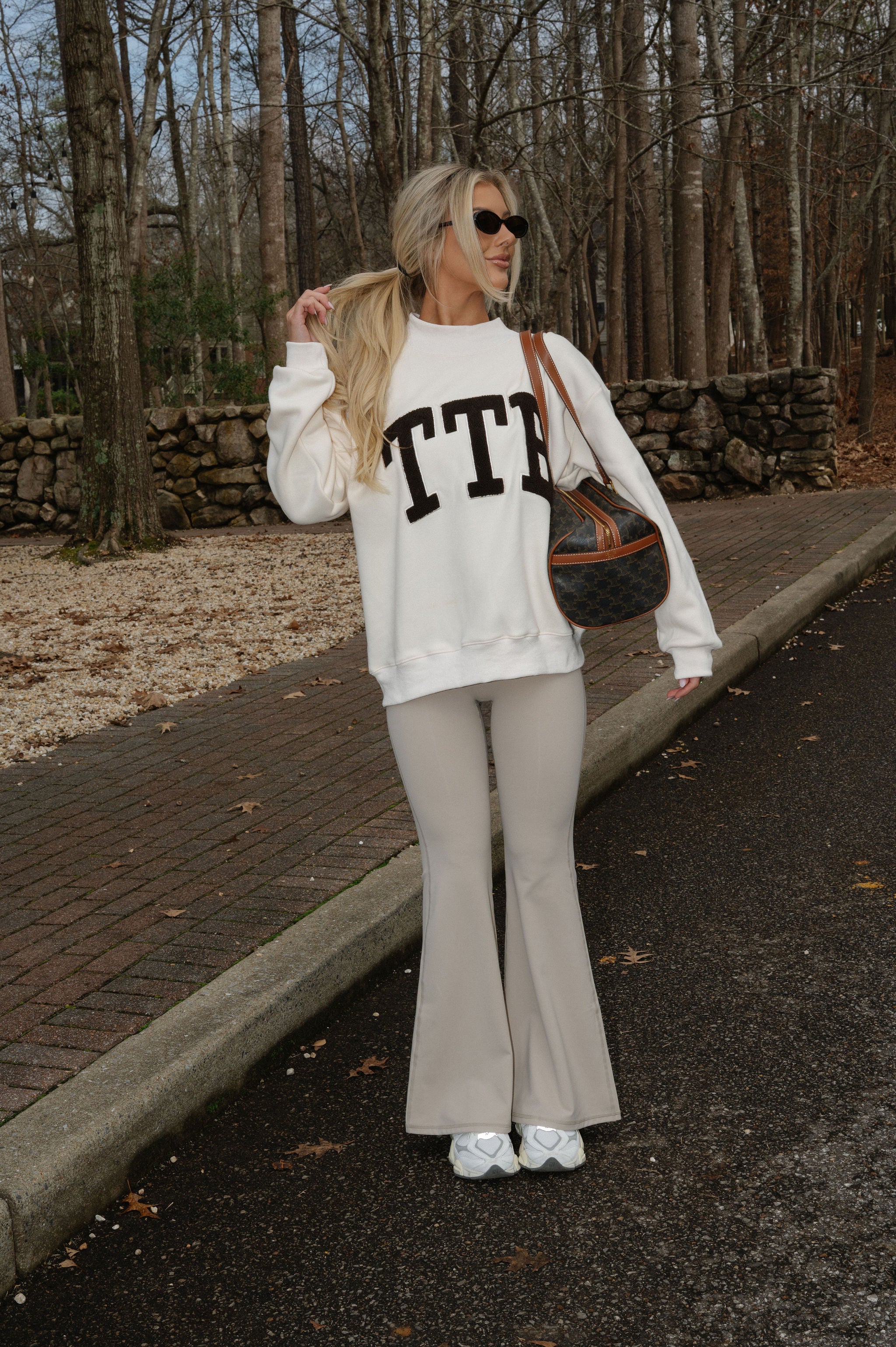 "TTB" Mockneck-Cream