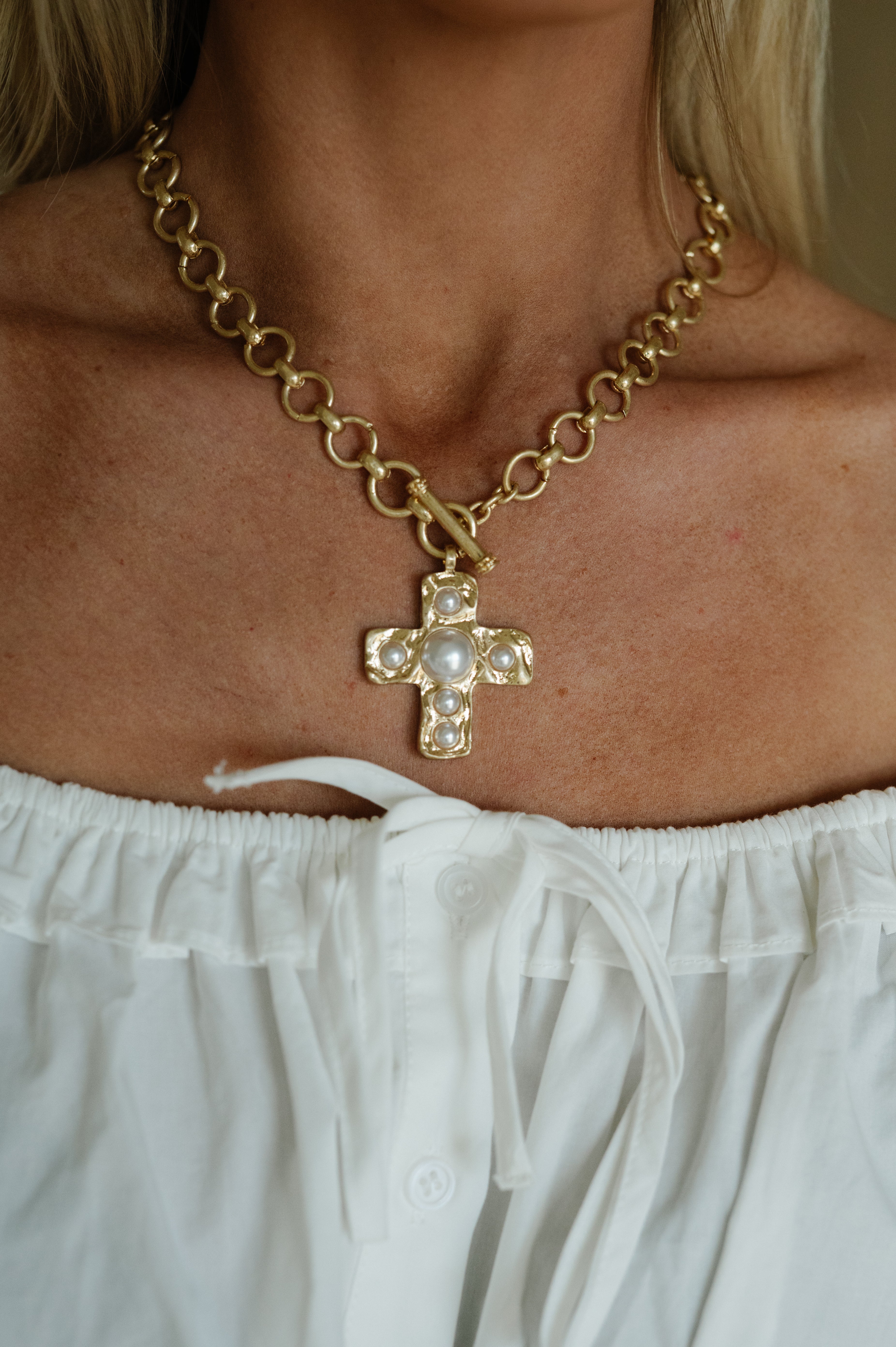 Chunky Pearl Cross Pendant Necklace - Gold