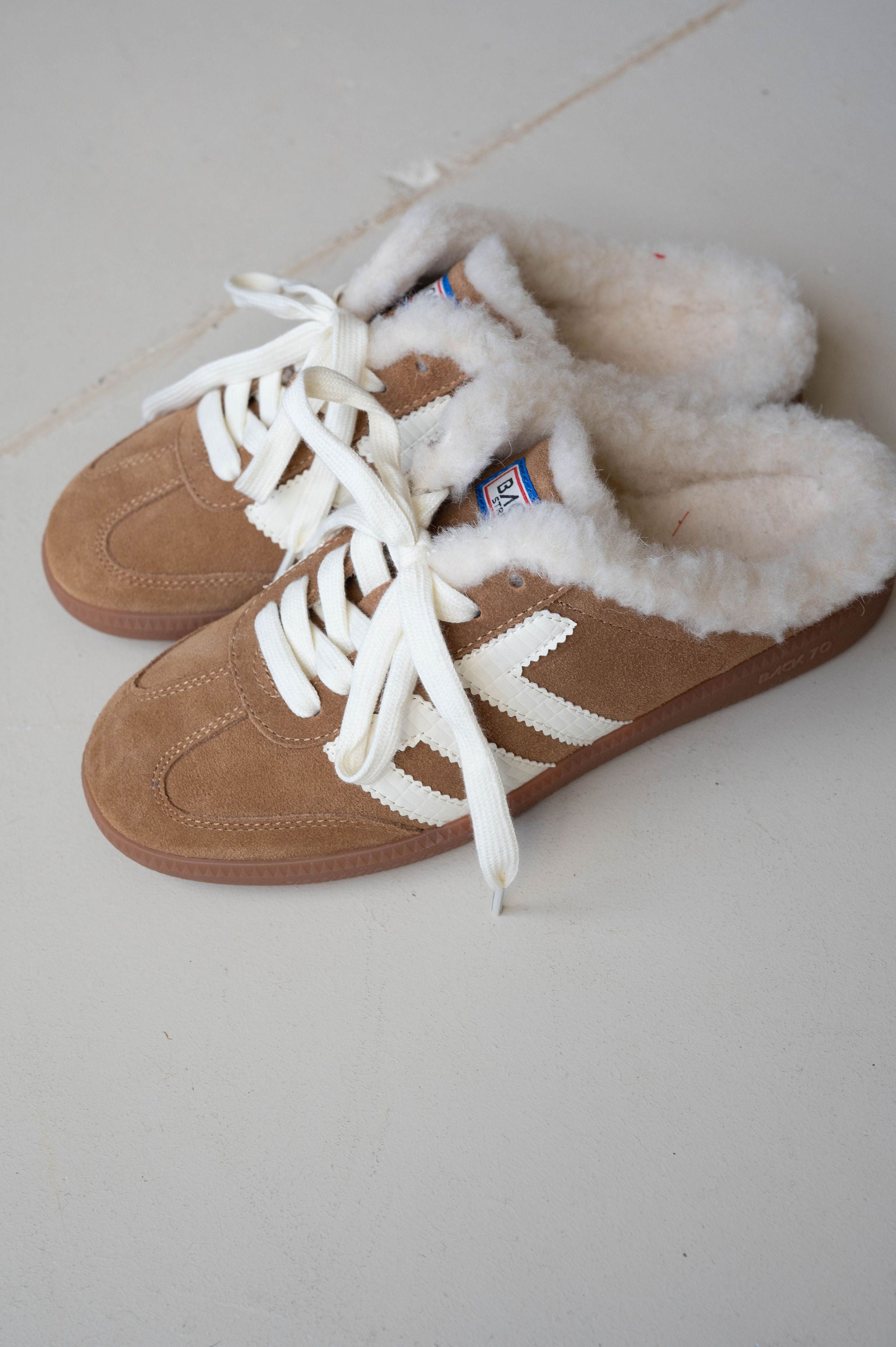 Back70 Easter Sherpa Sneaker-Tobacco