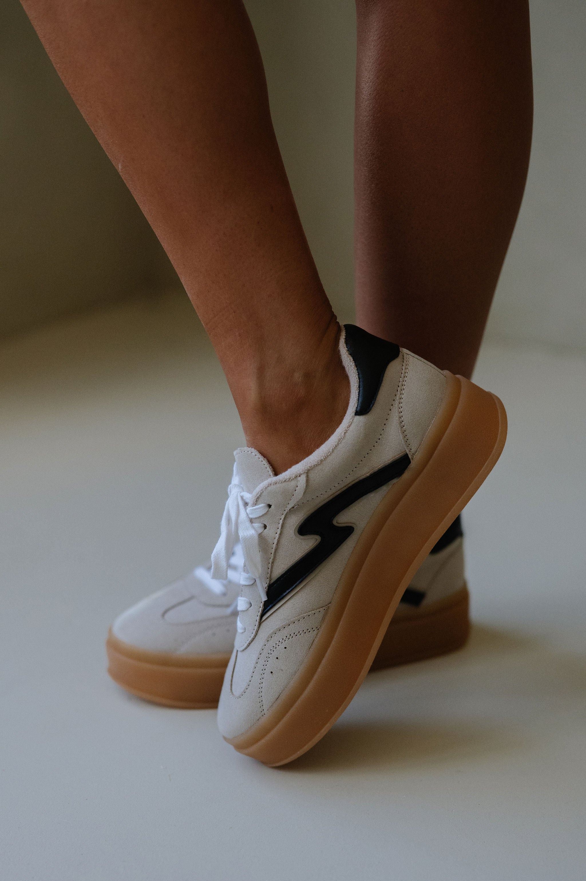 スニーカー JILLSTUART [FISHER] BICOLOR COW LEATHER SNEAKERS BBH5544 JILLSTUART [FISHER] BICOLOR COW LEATHER SNEAKERS BBH5544