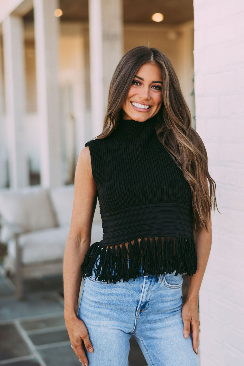 Sleeveless Fringe Hem Sweater- Black