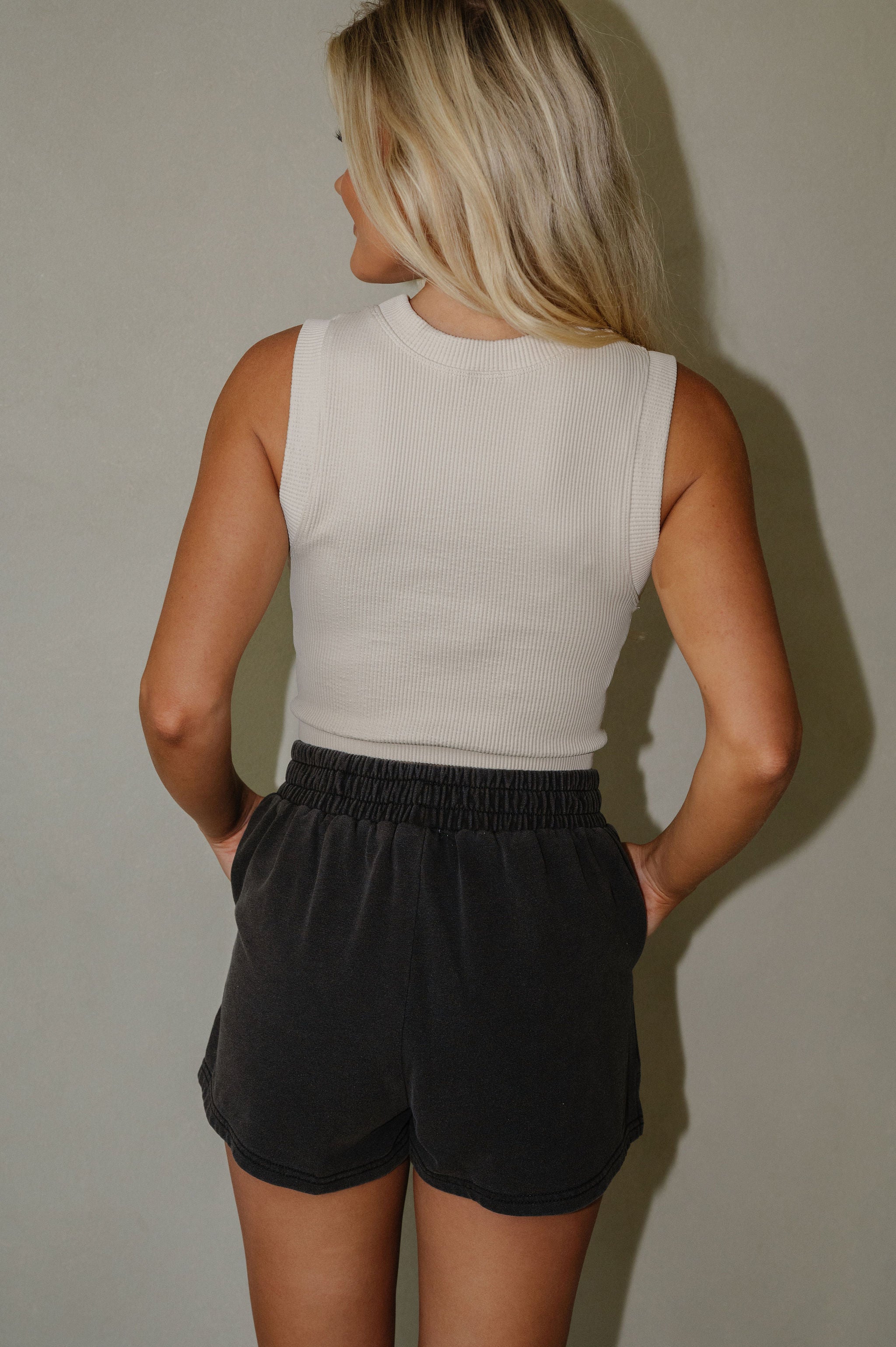 Russell Washed Shorts-Black