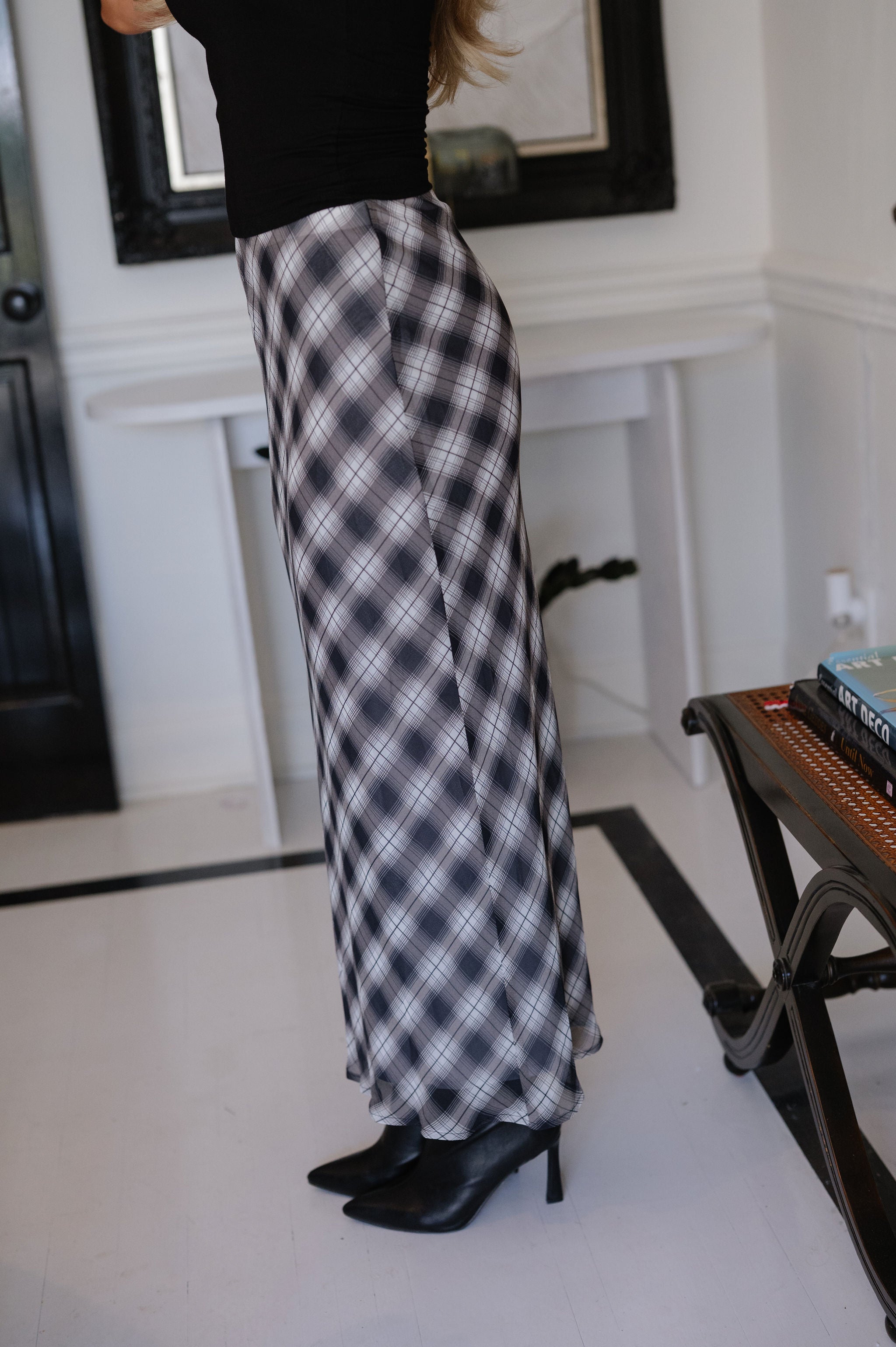 Plaid Chiffon Skirt- Black