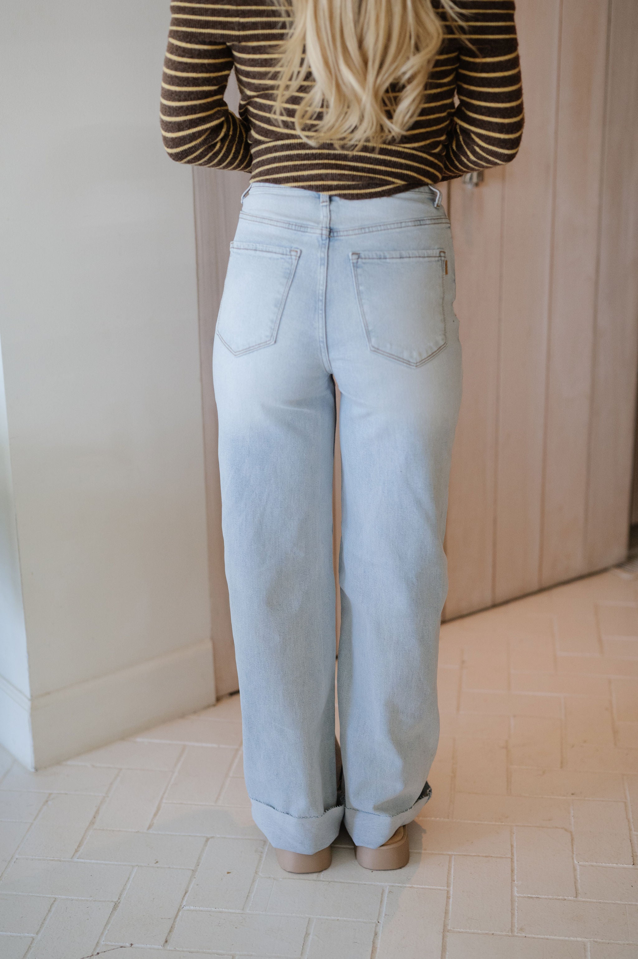 Wes Wide Leg Jeans-Light Wash
