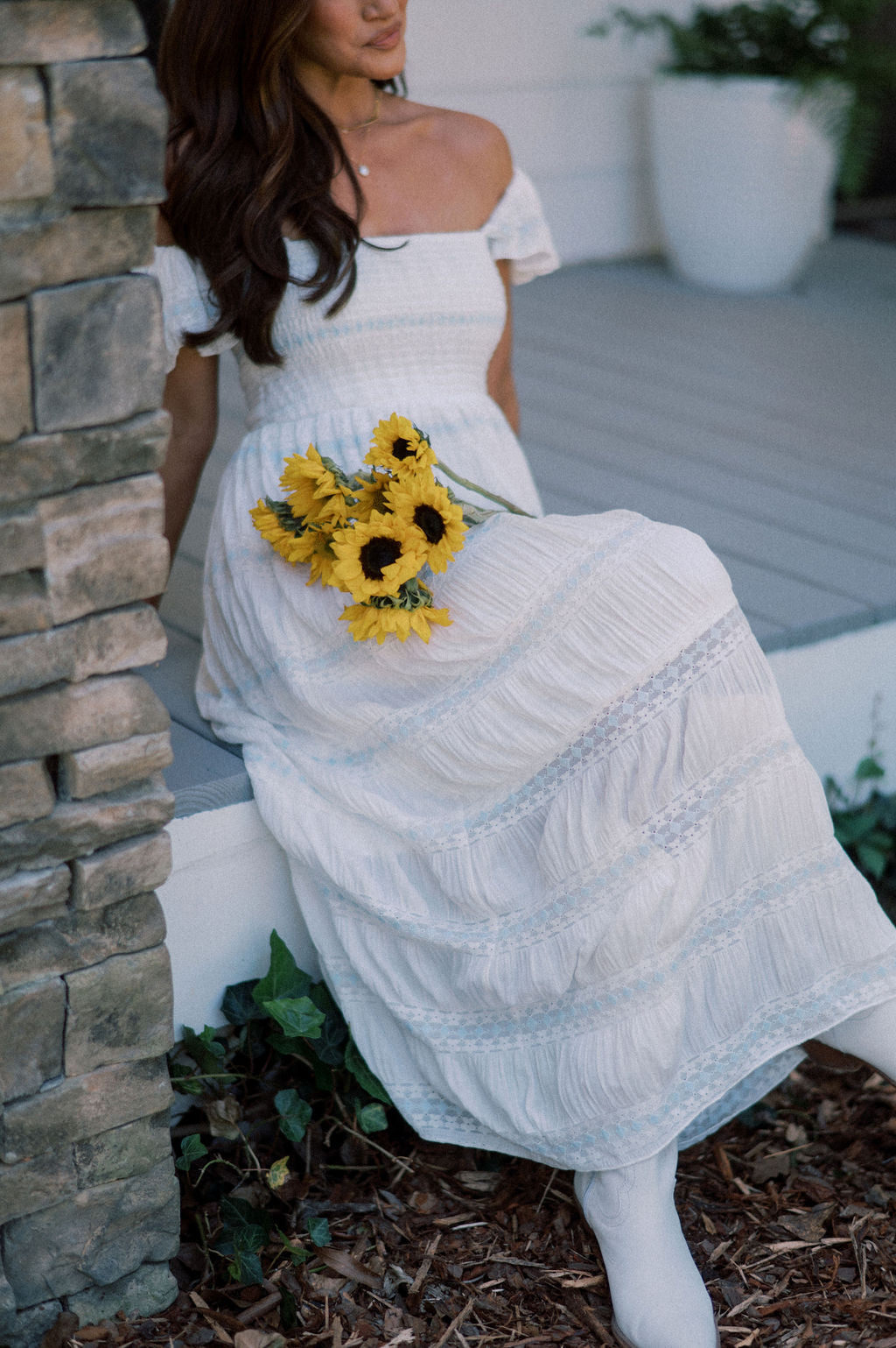Annie Ruffle Sleeve Midi Dress-White