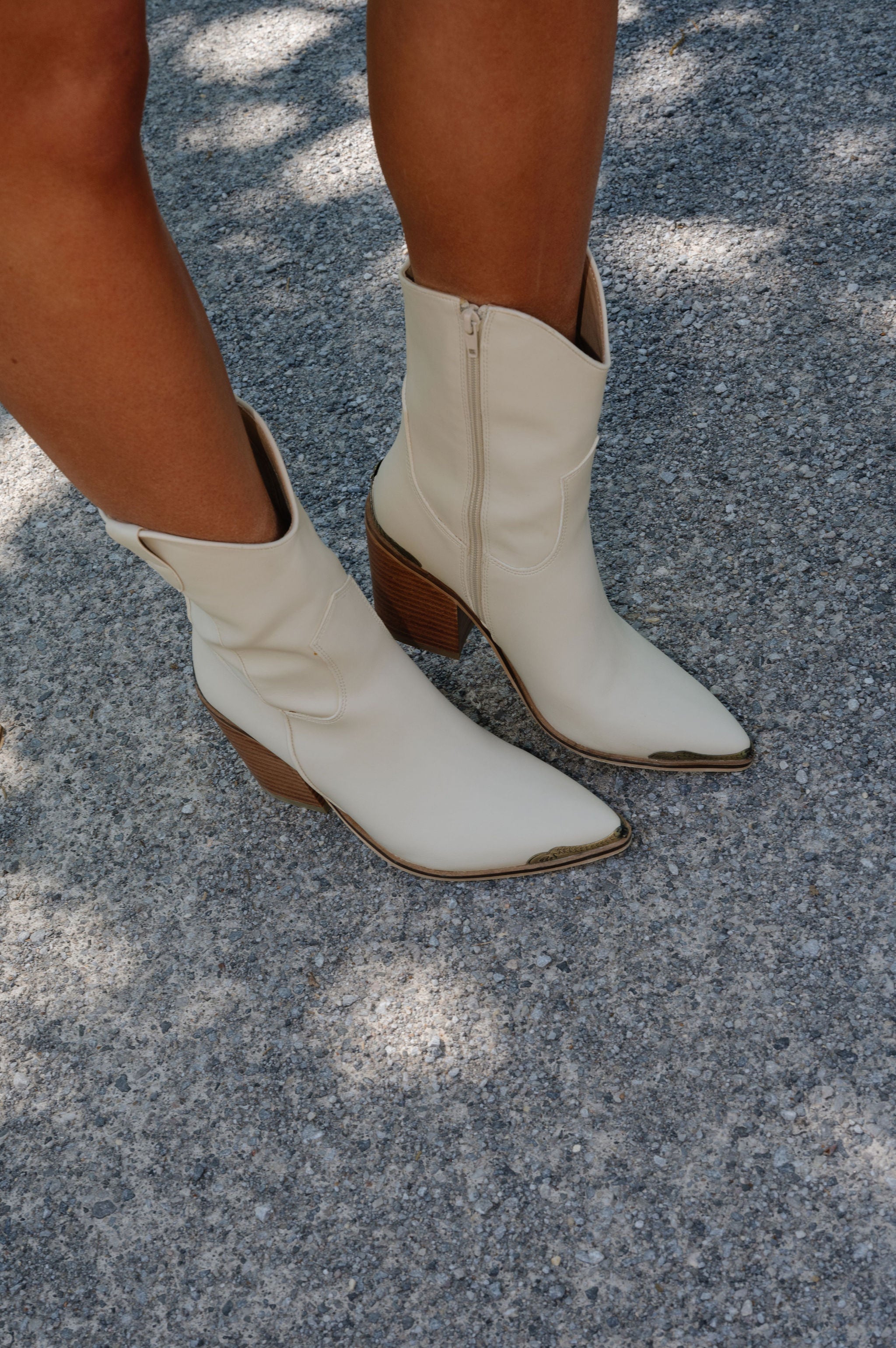 Bella Boots-Ivory