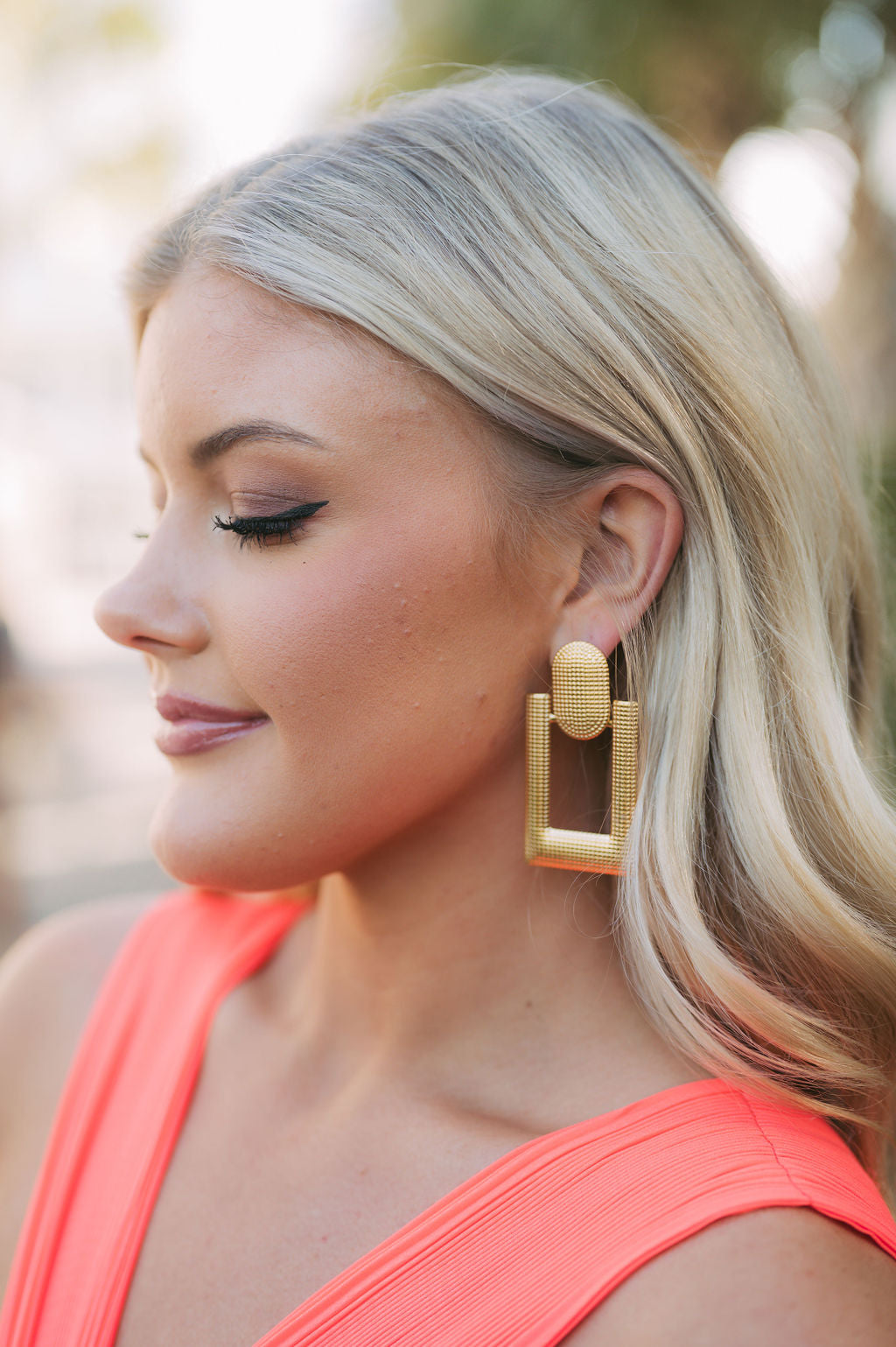 Dot Textured Rectangle Earring- Gold