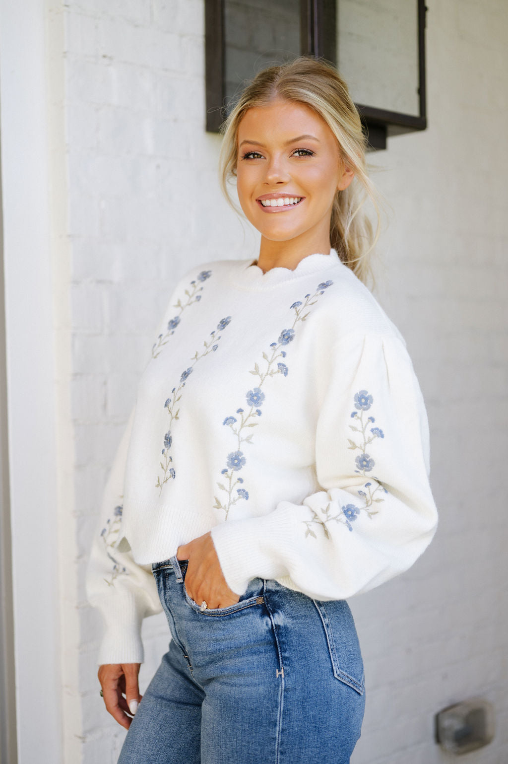 Floral Embroidered Scallop Sweater-Cream