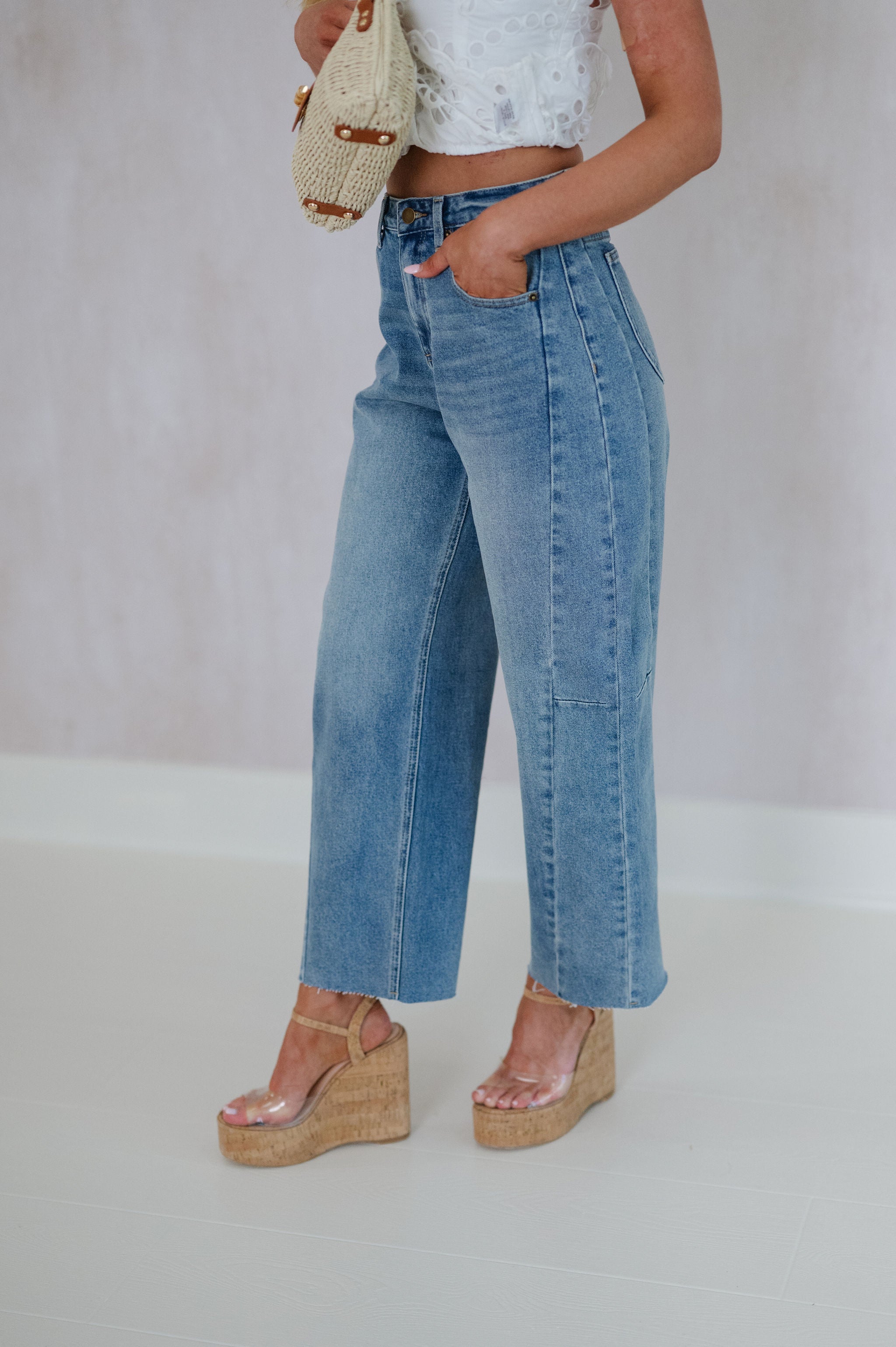 Kristin Barrel Jeans-Medium