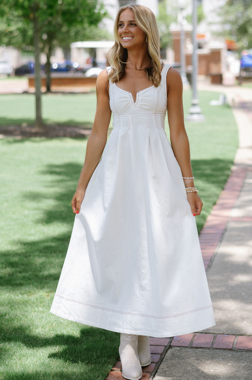 Val Stitch Dress-White