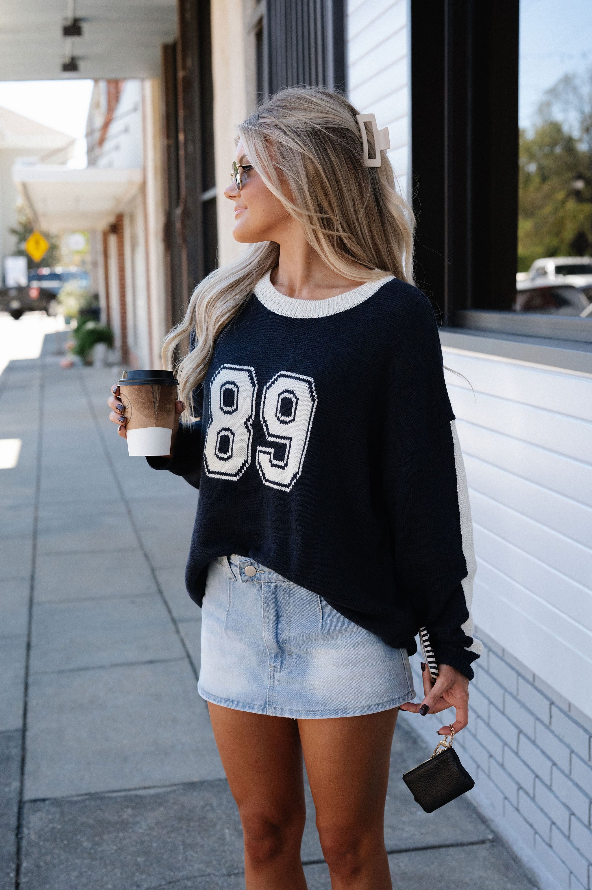 "89" Round Neck Sweater Top-Navy