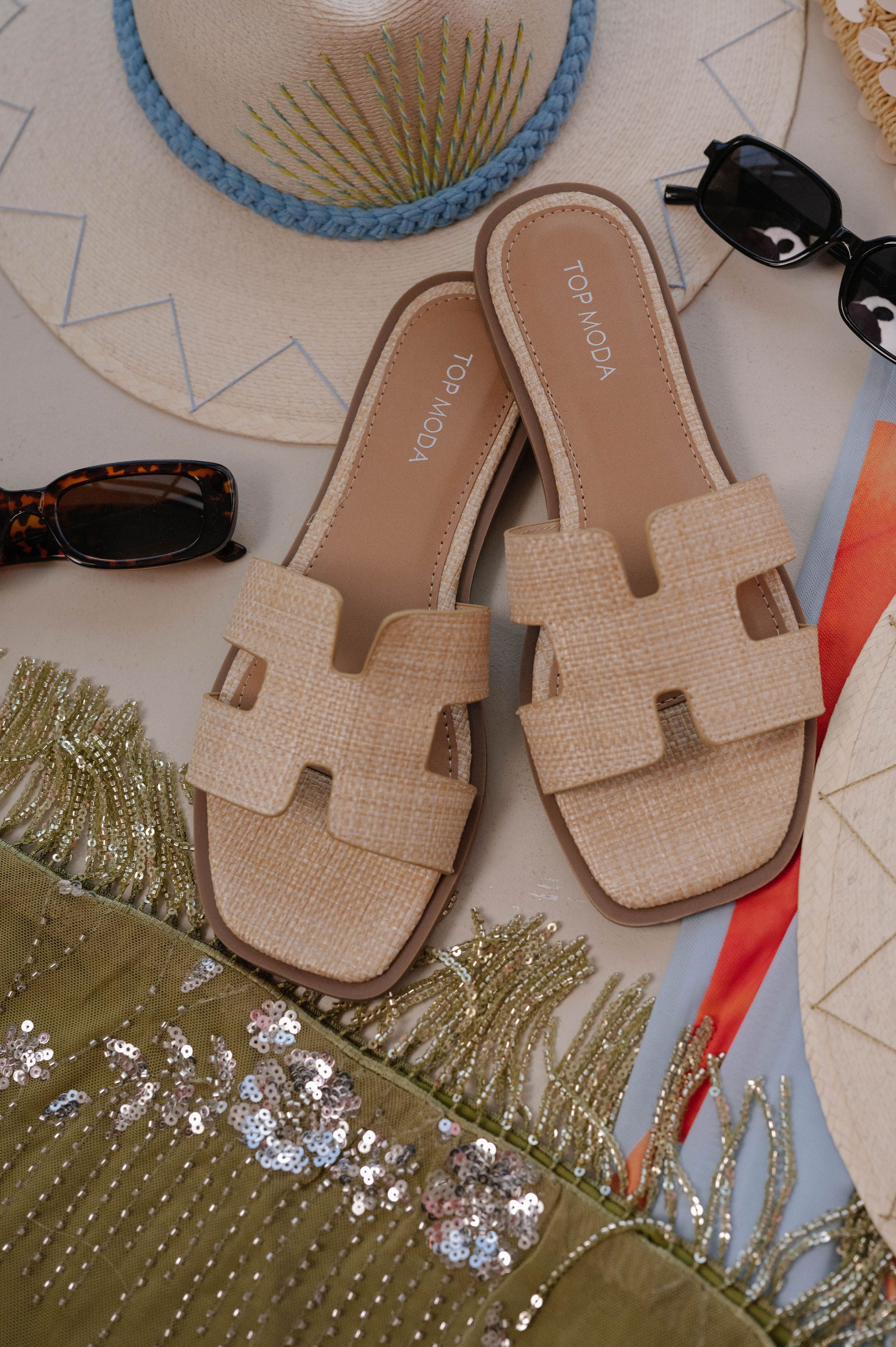 Elio Sandals-Beige Raffia
