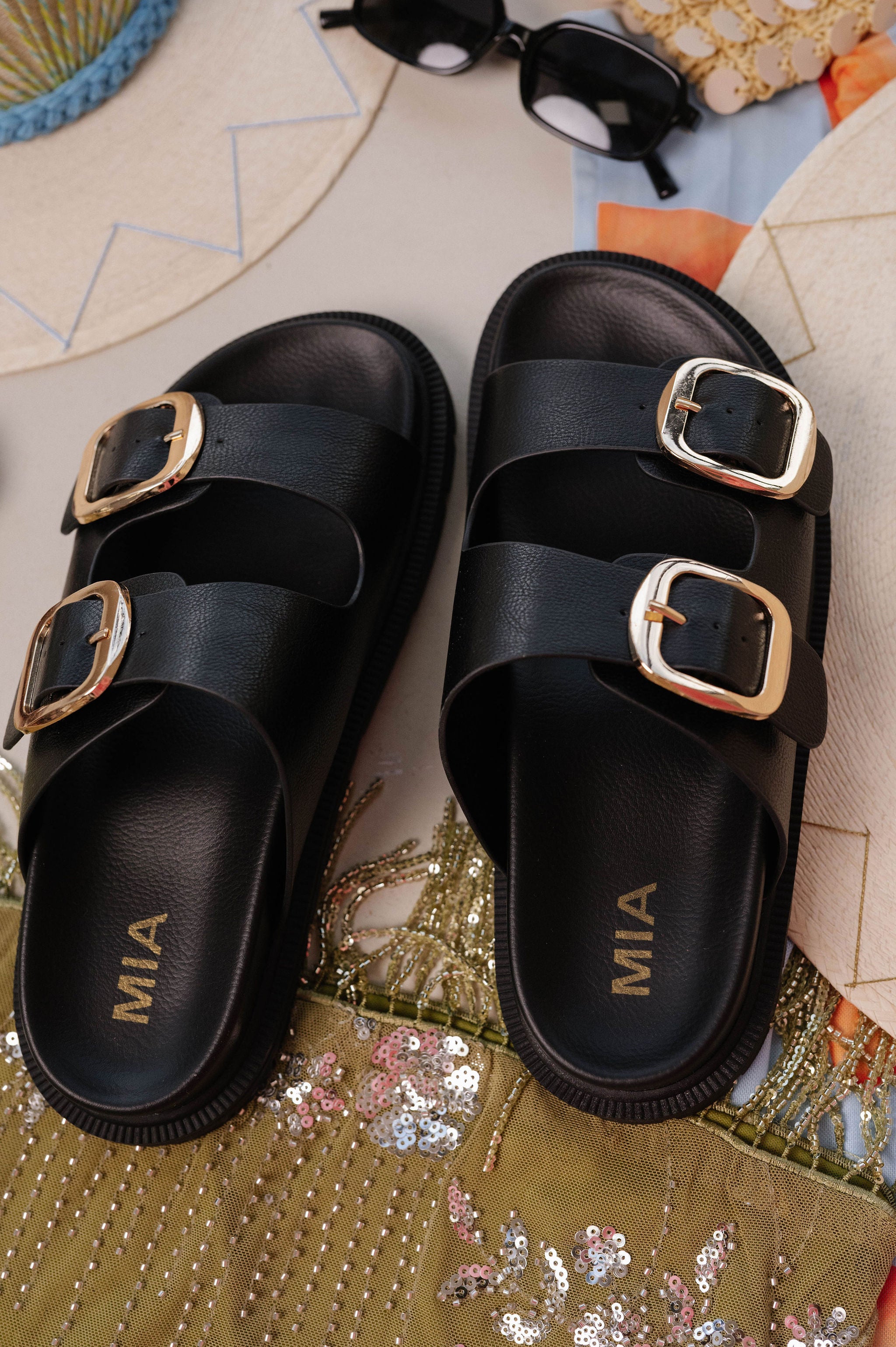 Gen Sandals-Black