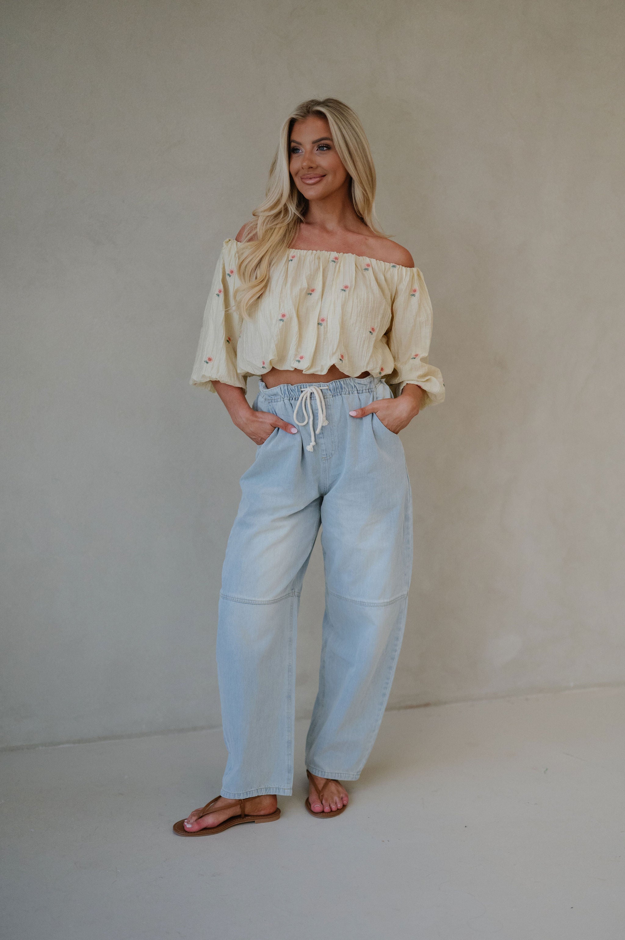 Lightweight Drawstring Jeans-Light Wash