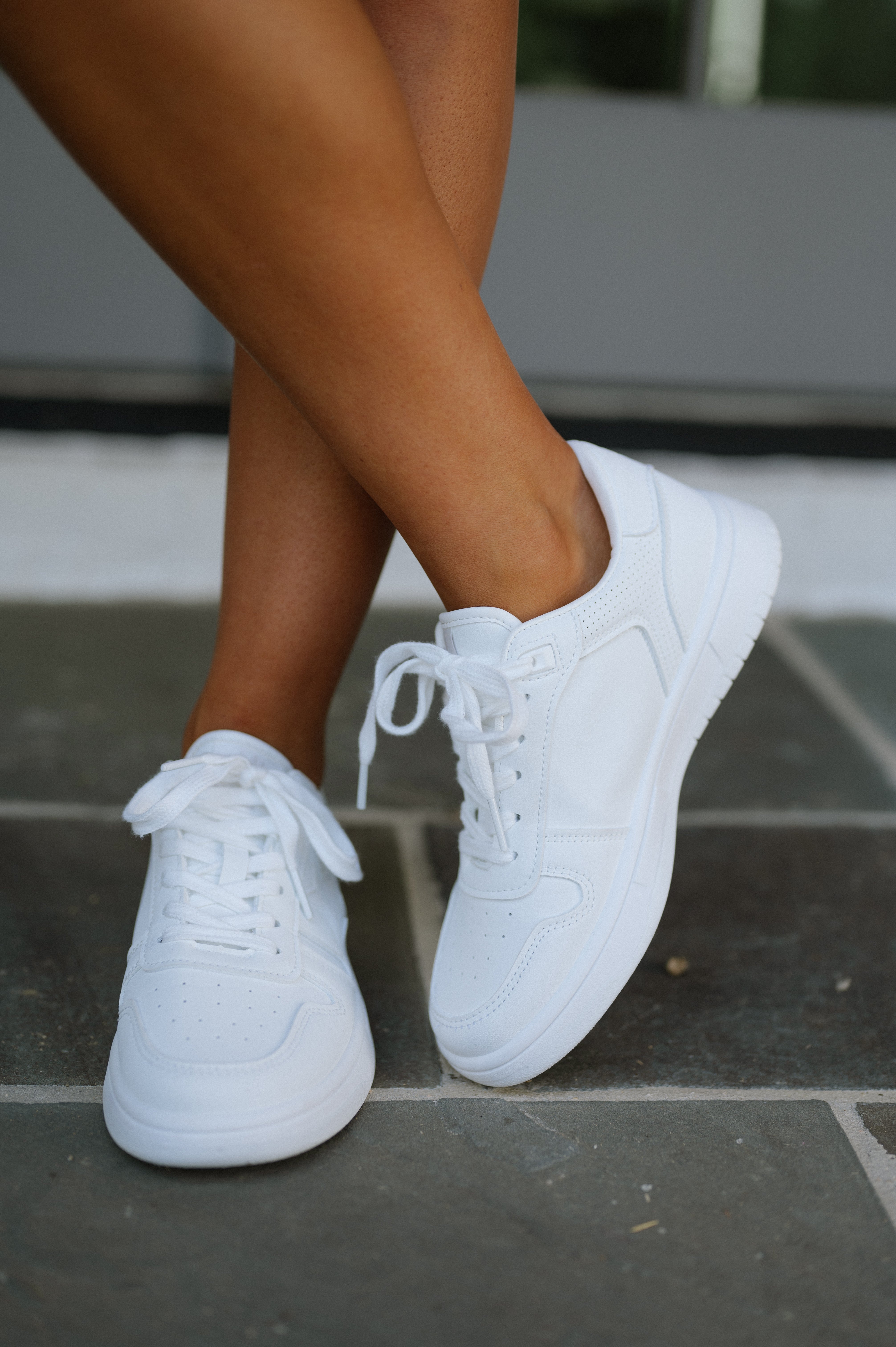 Fresh Low Top Sneaker-White