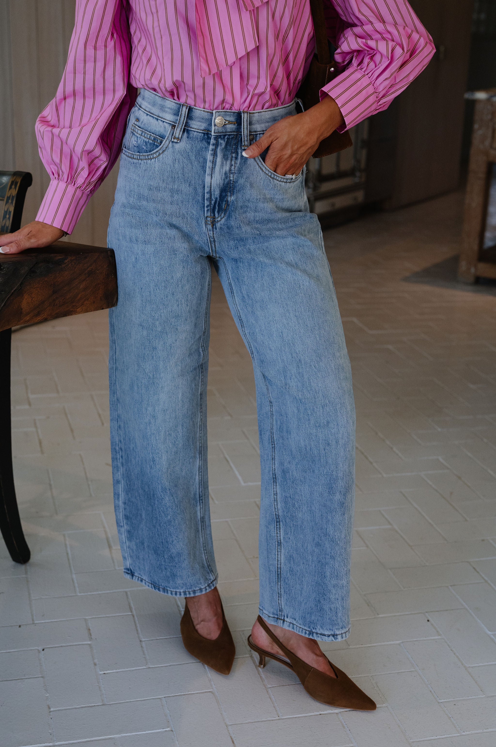 Kit High Rise Barrel Jean-Medium/Light Wash