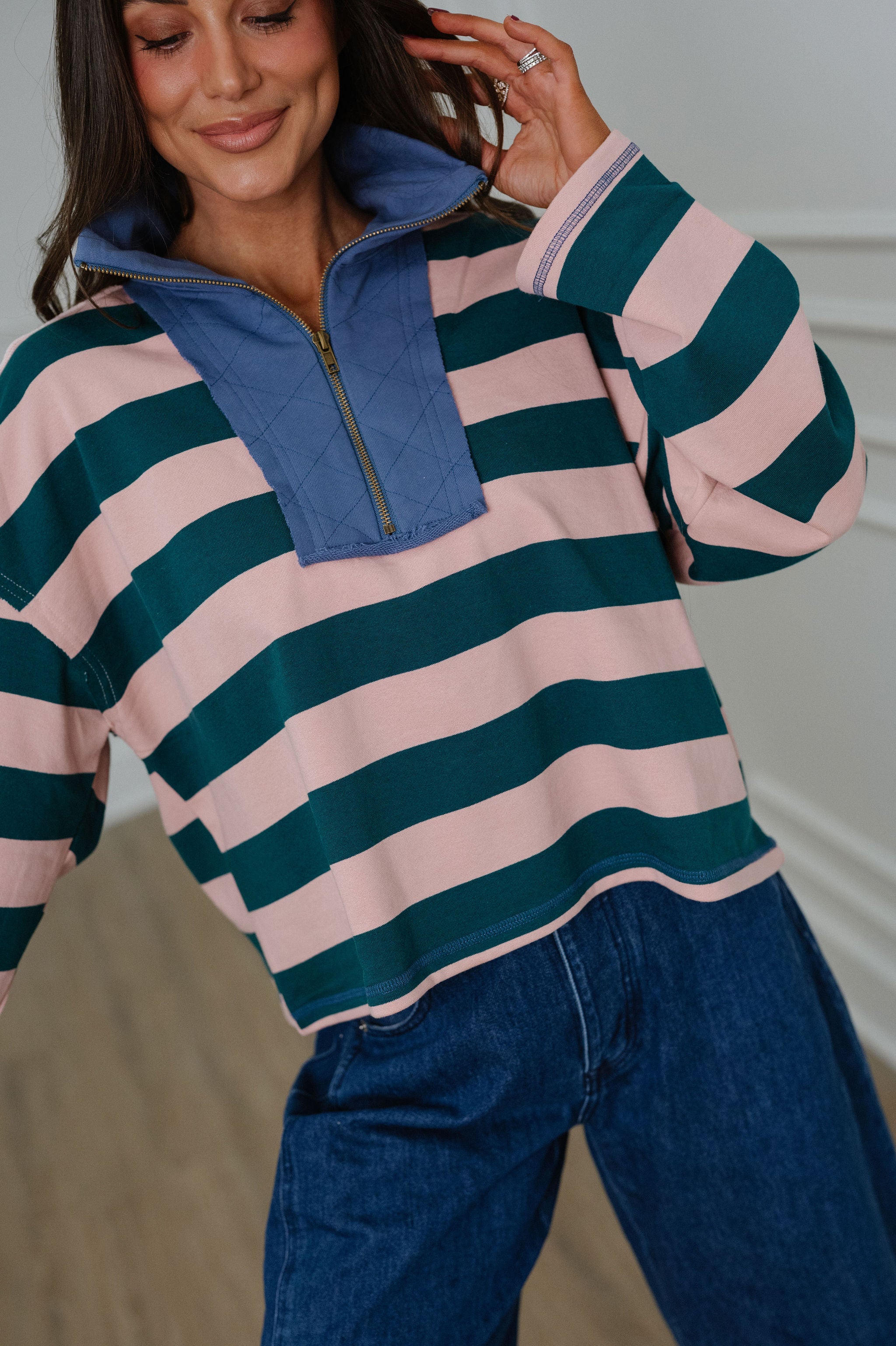 Linlee Contrast Collar Sweatshirt-Pink/Green