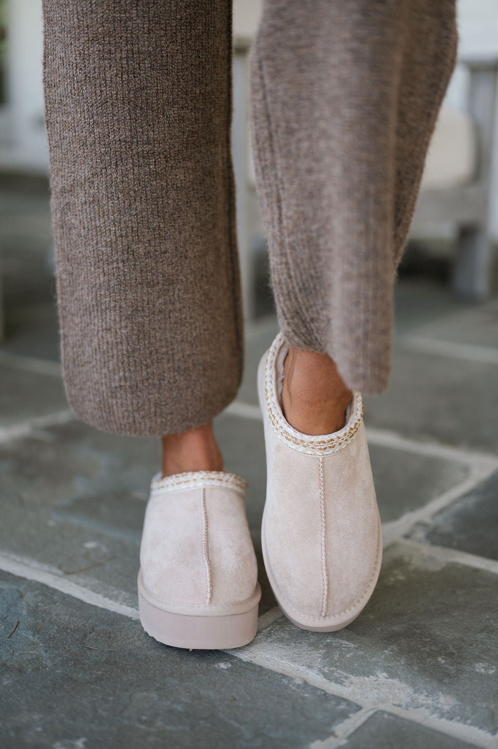 Eagle Faux Fur Slippers- Beige