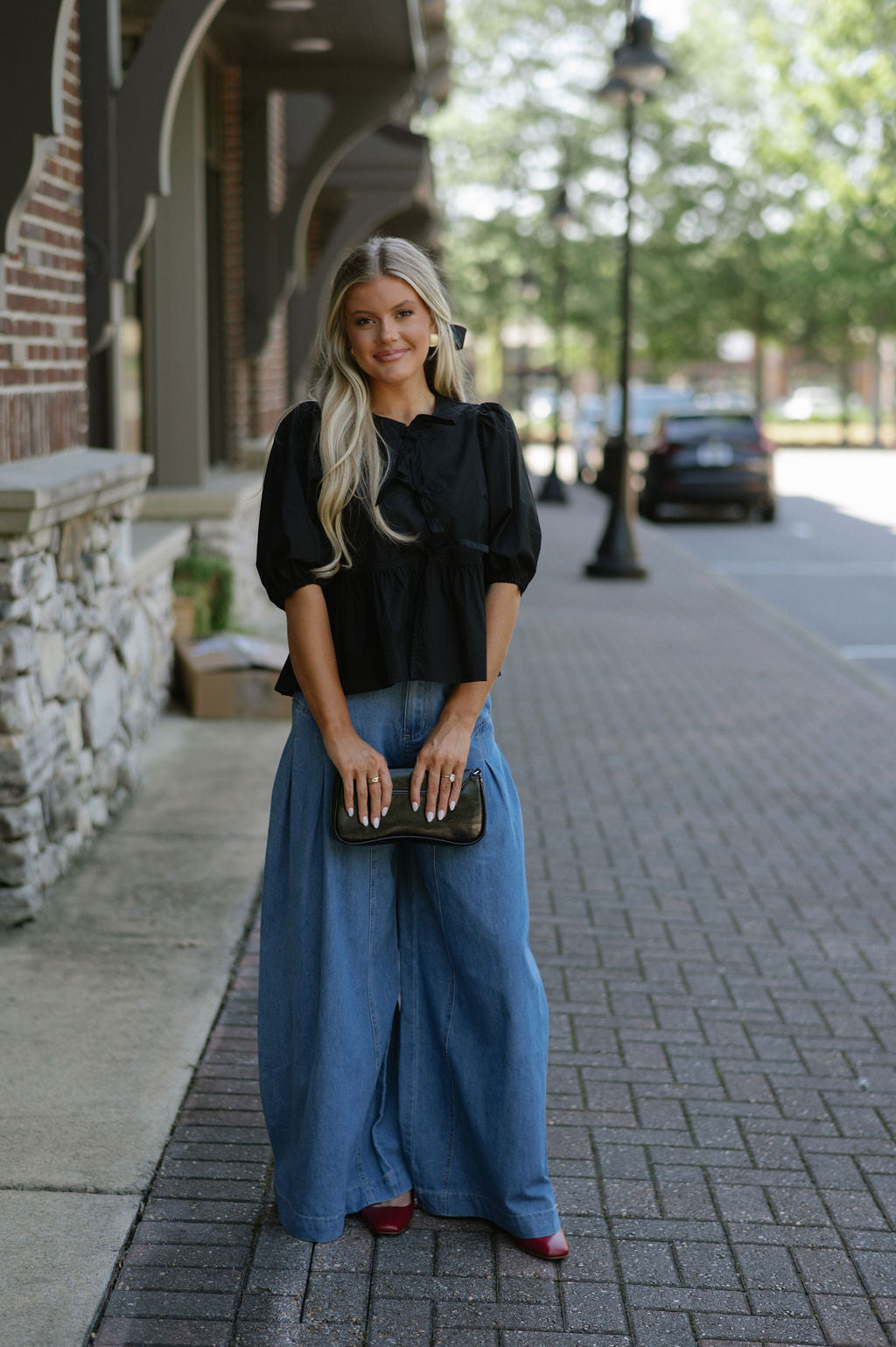 Pleated Wide Leg Jean-Medium Denim