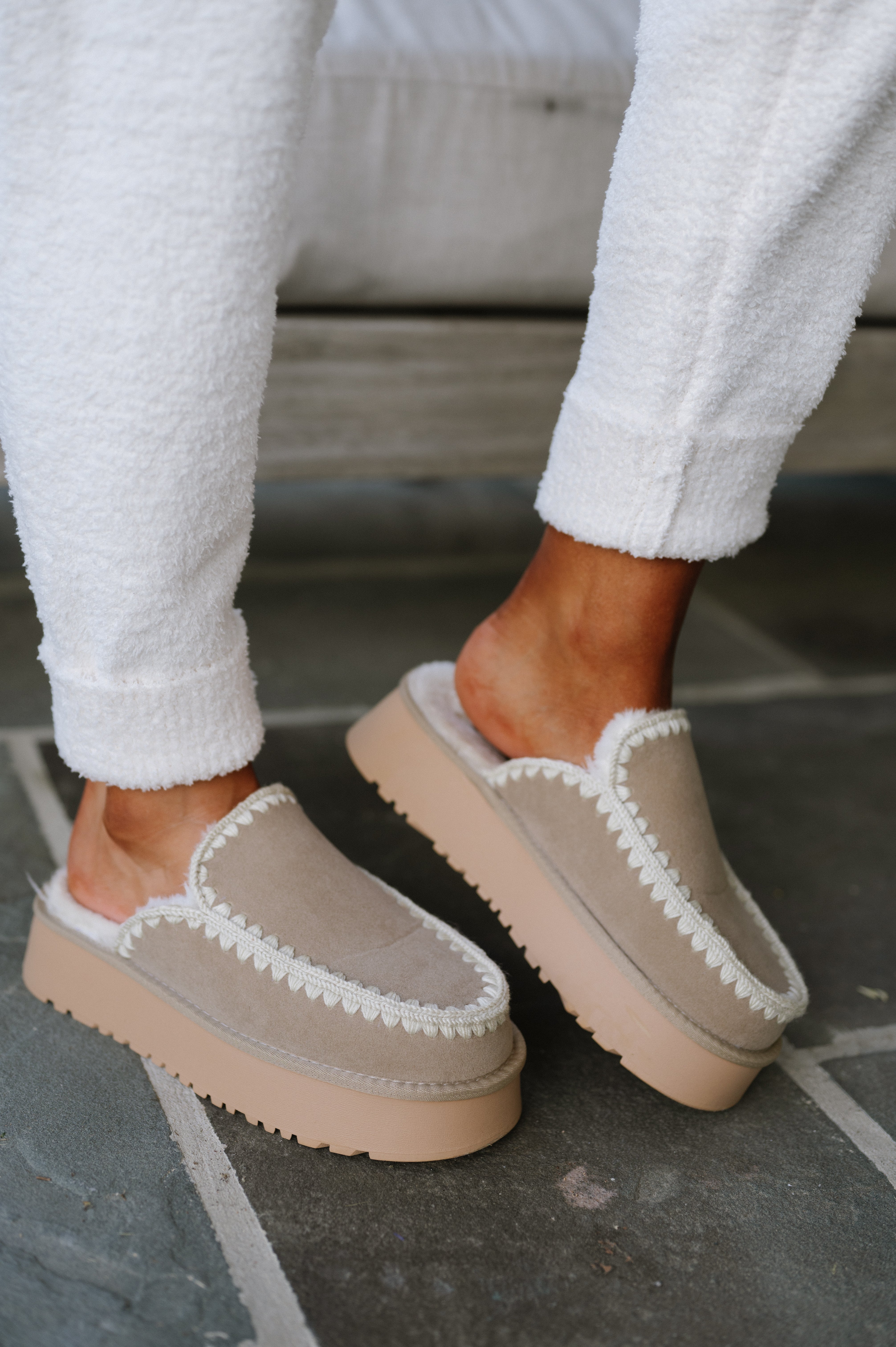 Amber Slippers- Taupe