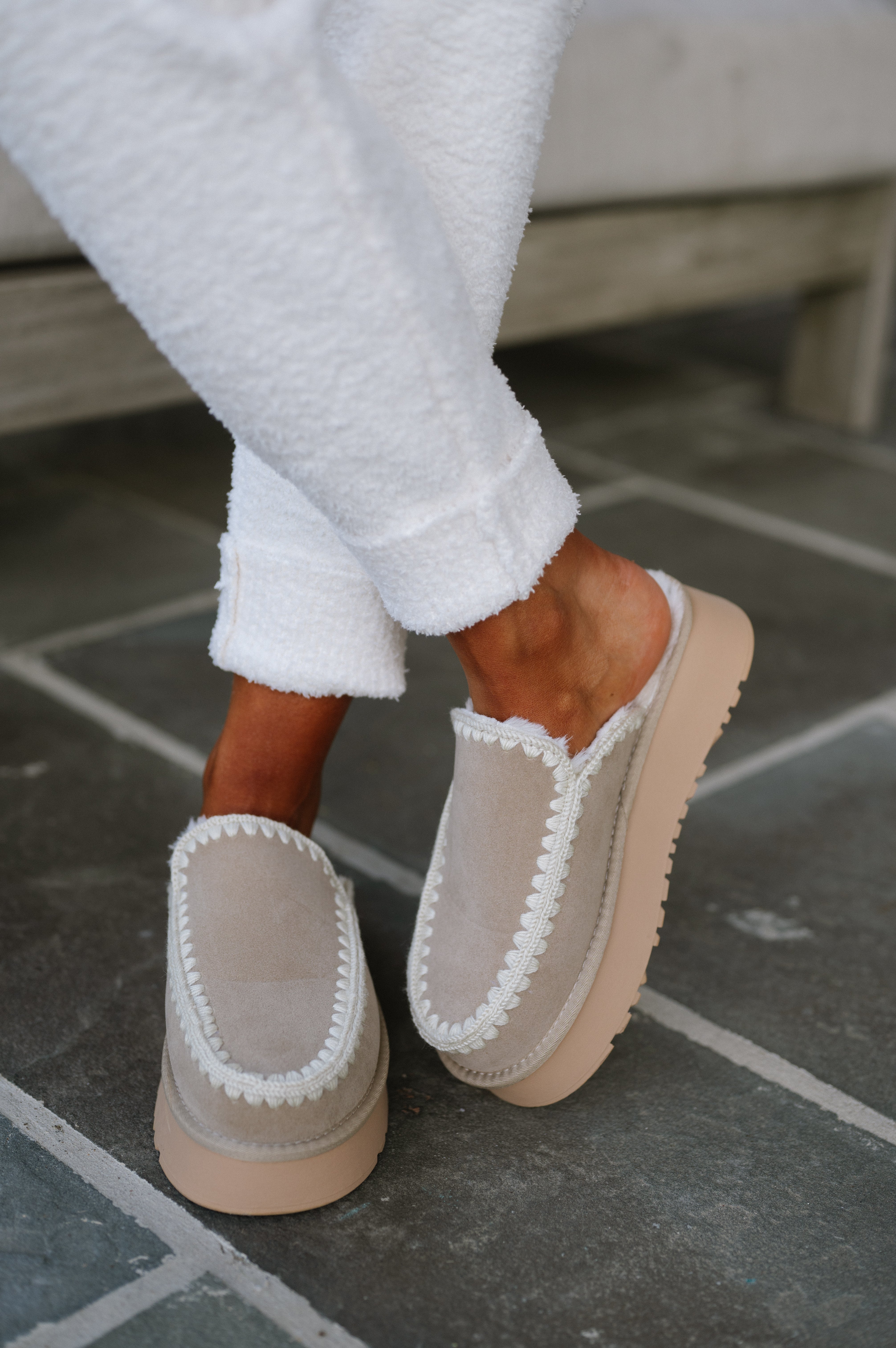 Amber Slippers- Taupe