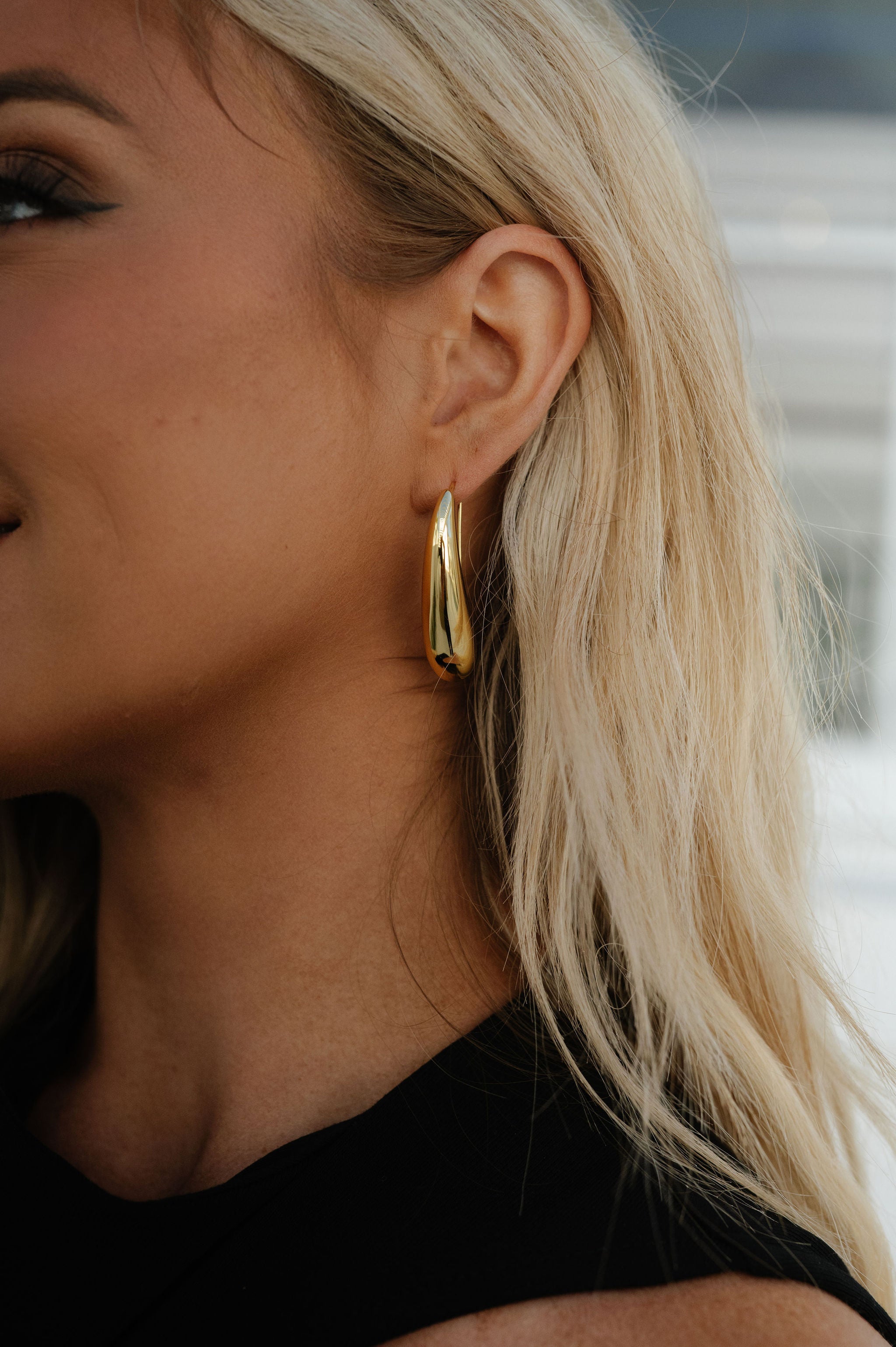 Teardrop Statement Earring-Gold