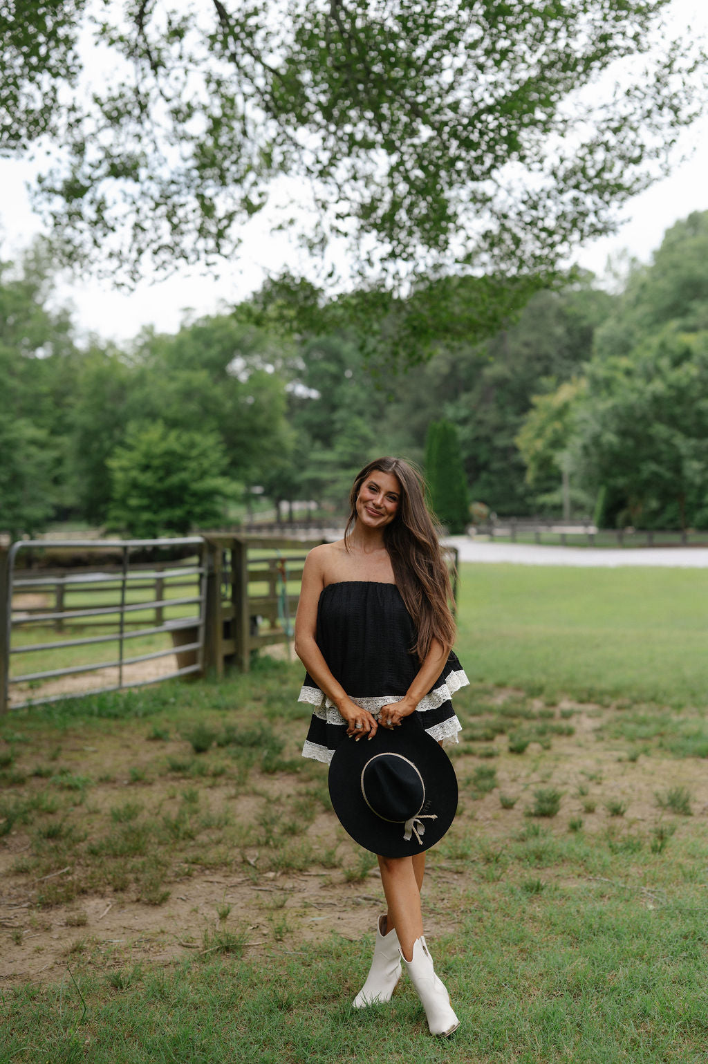 Ginny Lace Romper-Black