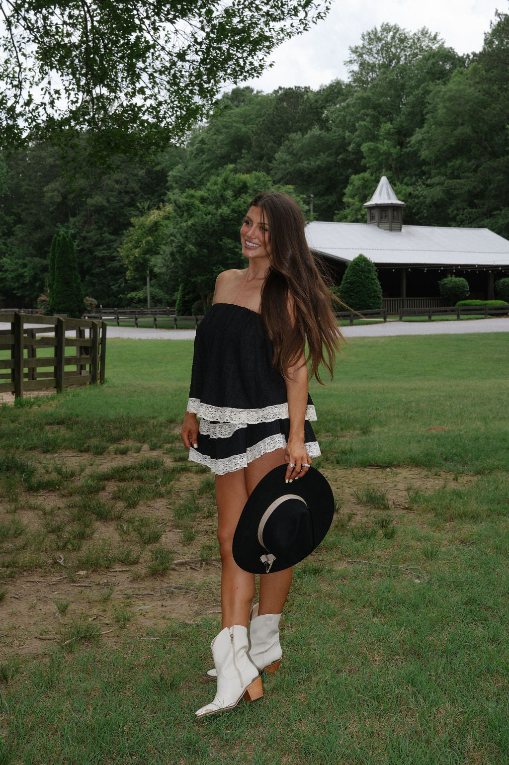 Ginny Lace Romper-Black