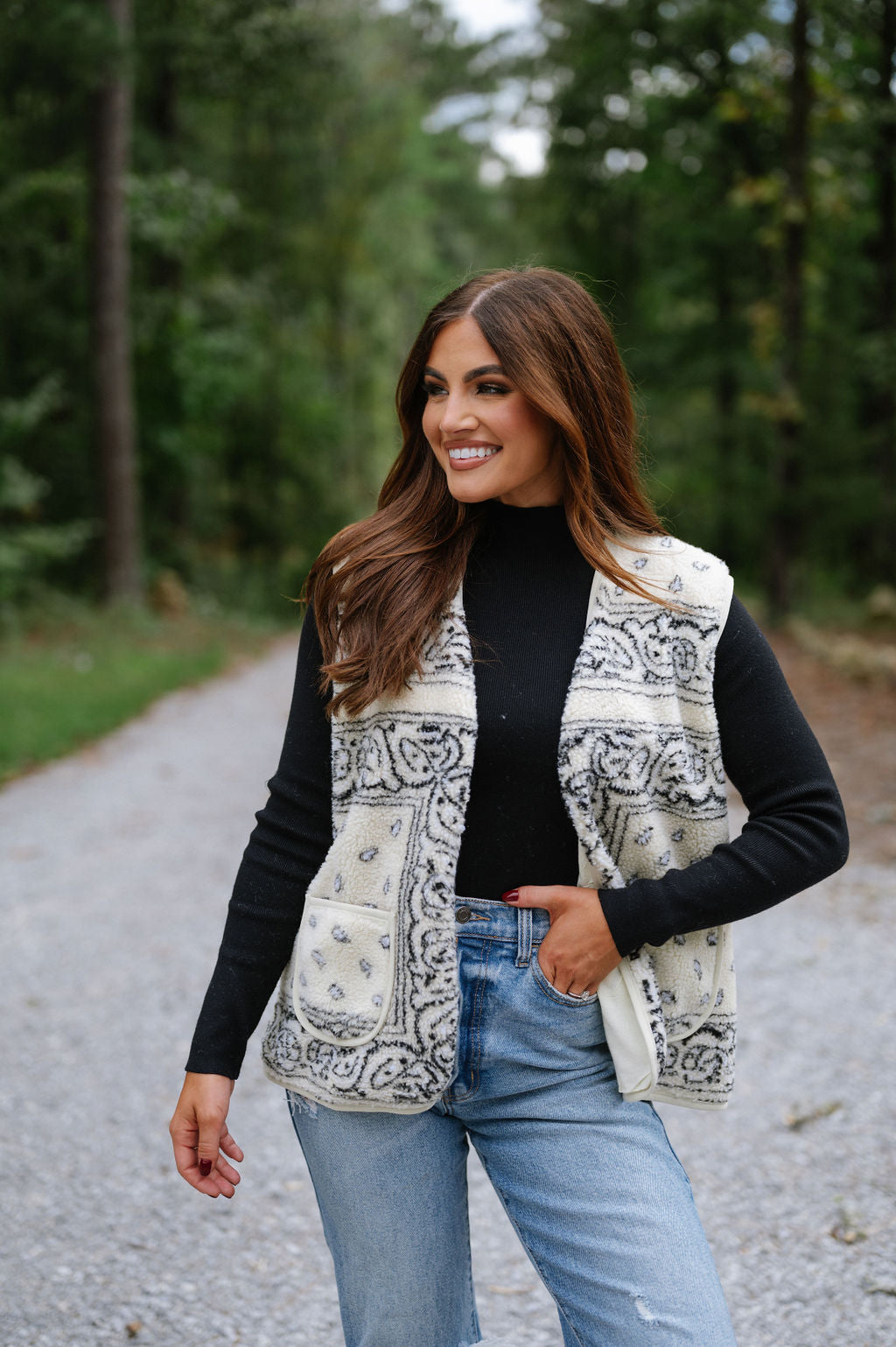 Paisley Print Sweater Vest-Cream