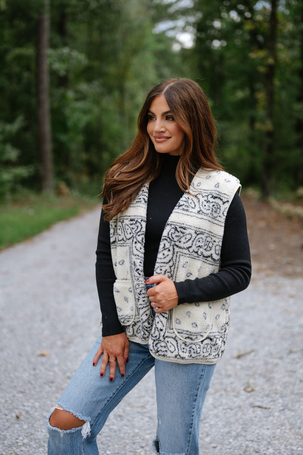 Paisley Print Sweater Vest-Cream