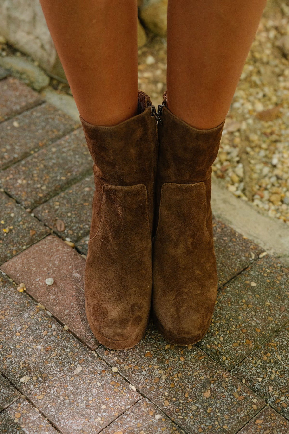Valary Boot-Cocoa Suede//Dolce Vita