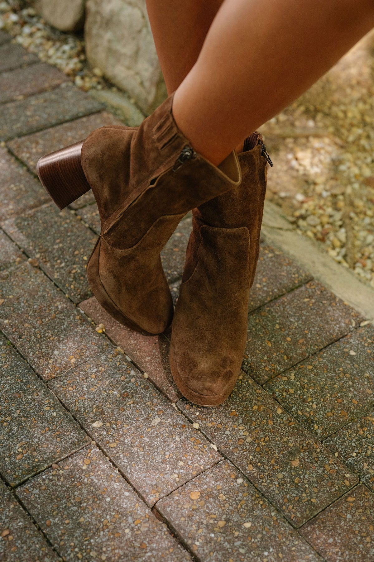 Valary Boot-Cocoa Suede//Dolce Vita