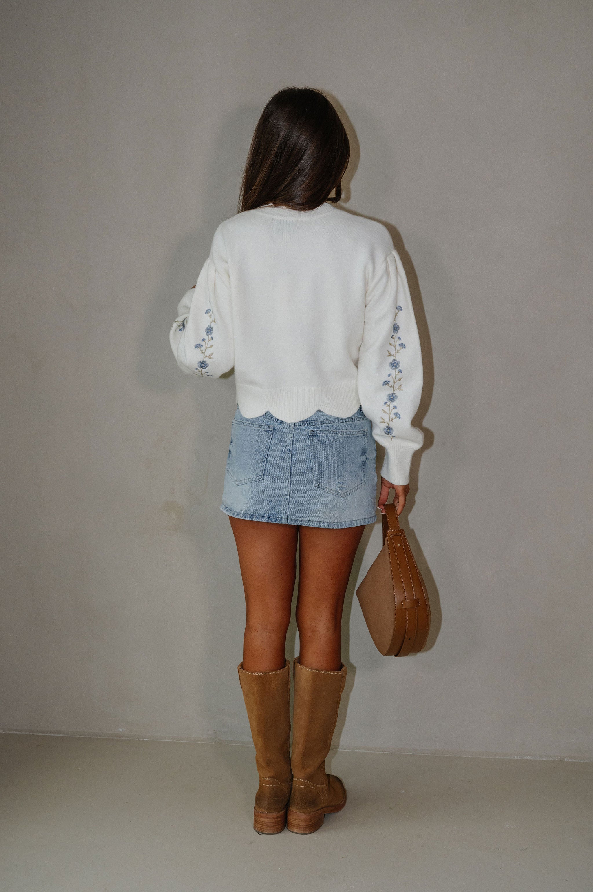 Floral Embroidered Scallop Sweater-Cream