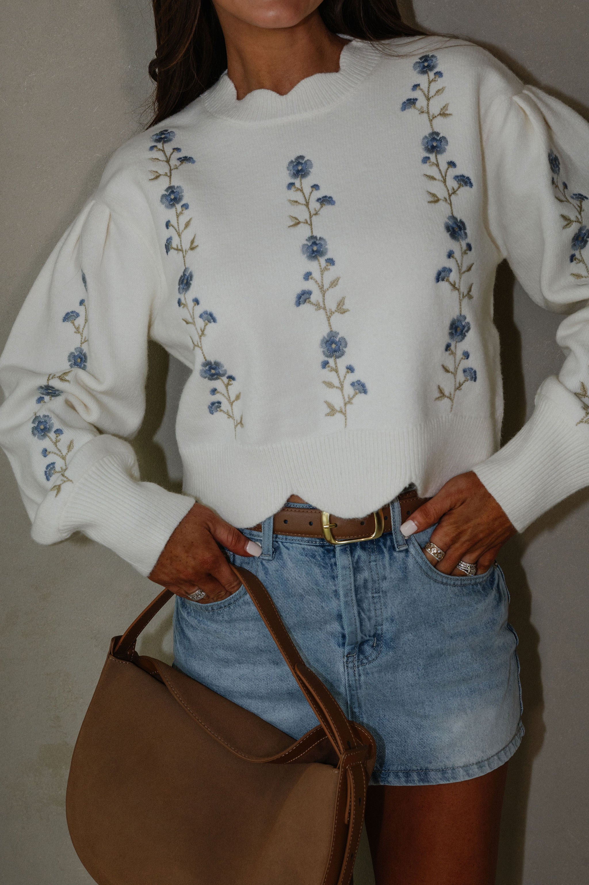 Floral Embroidered Scallop Sweater-Cream