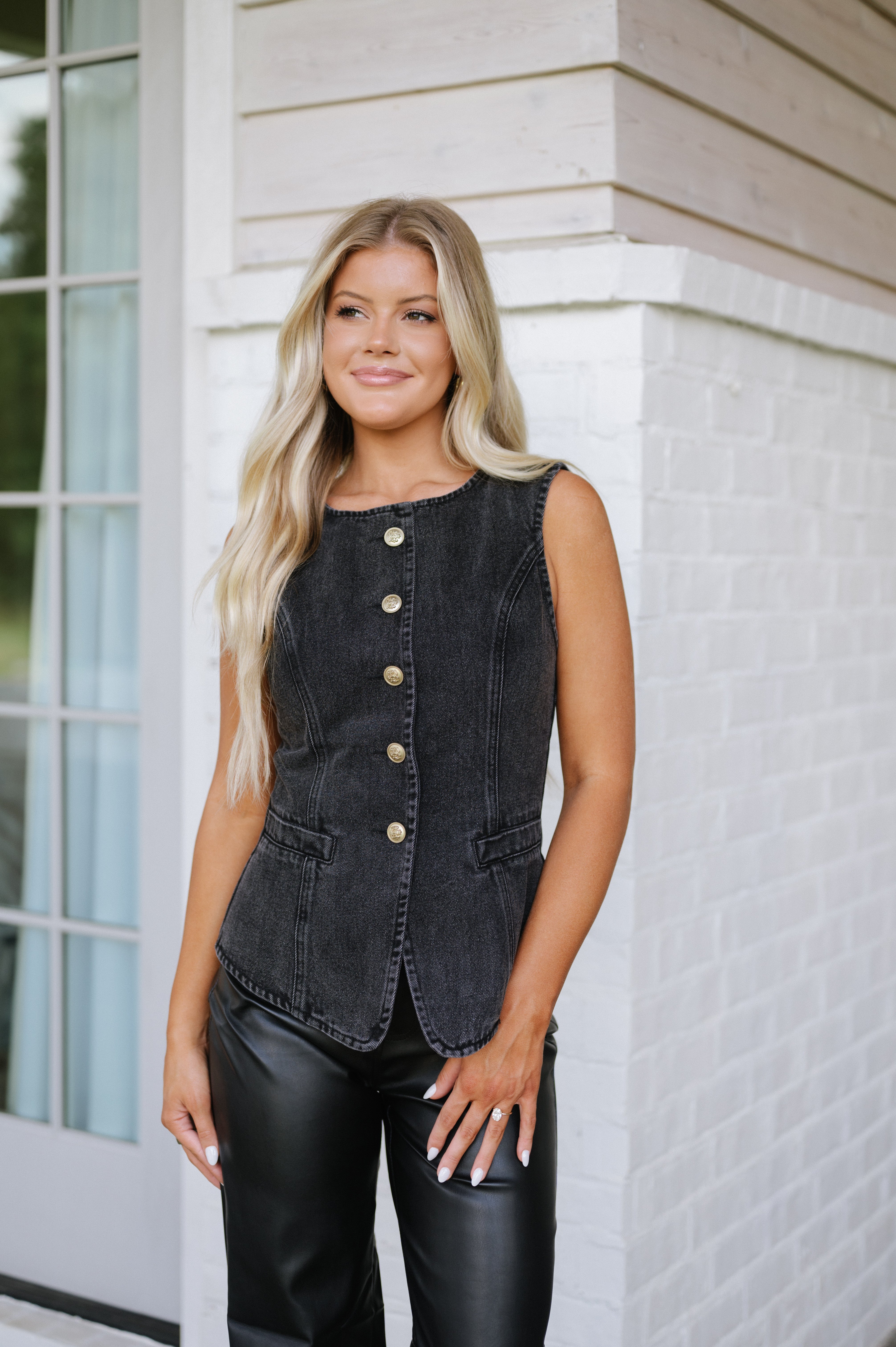 Emy Washed Denim Vest-Black