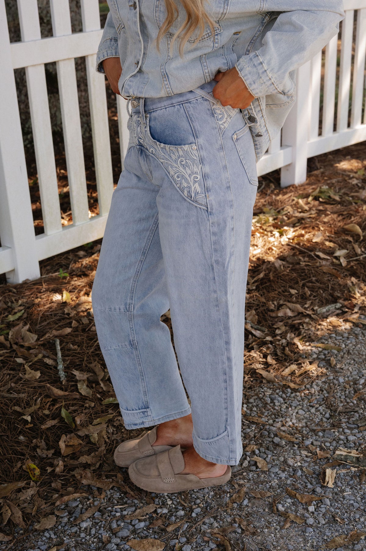 Oakley Embroidered Barrel Jeans-Light Denim