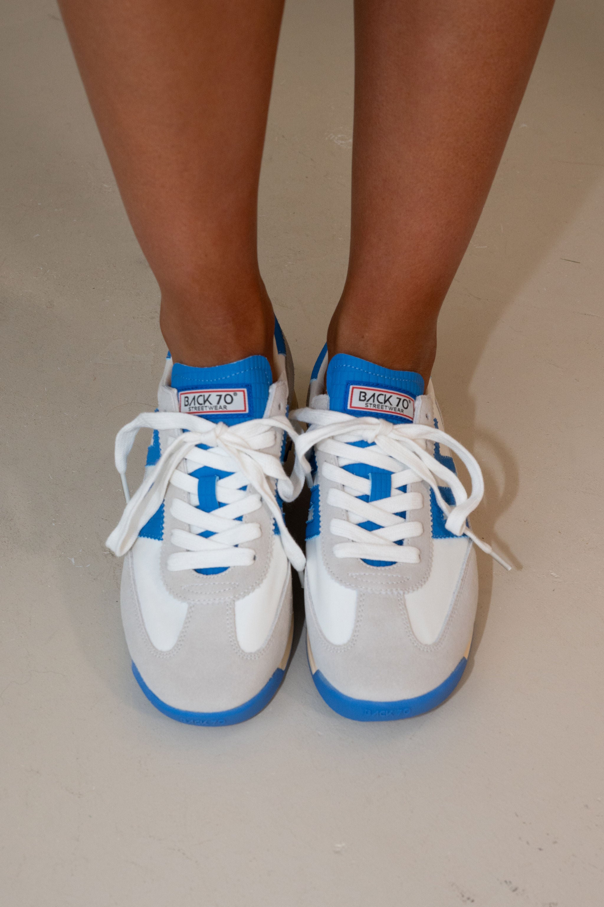 Back 70- Barkley Jogger White/Blue