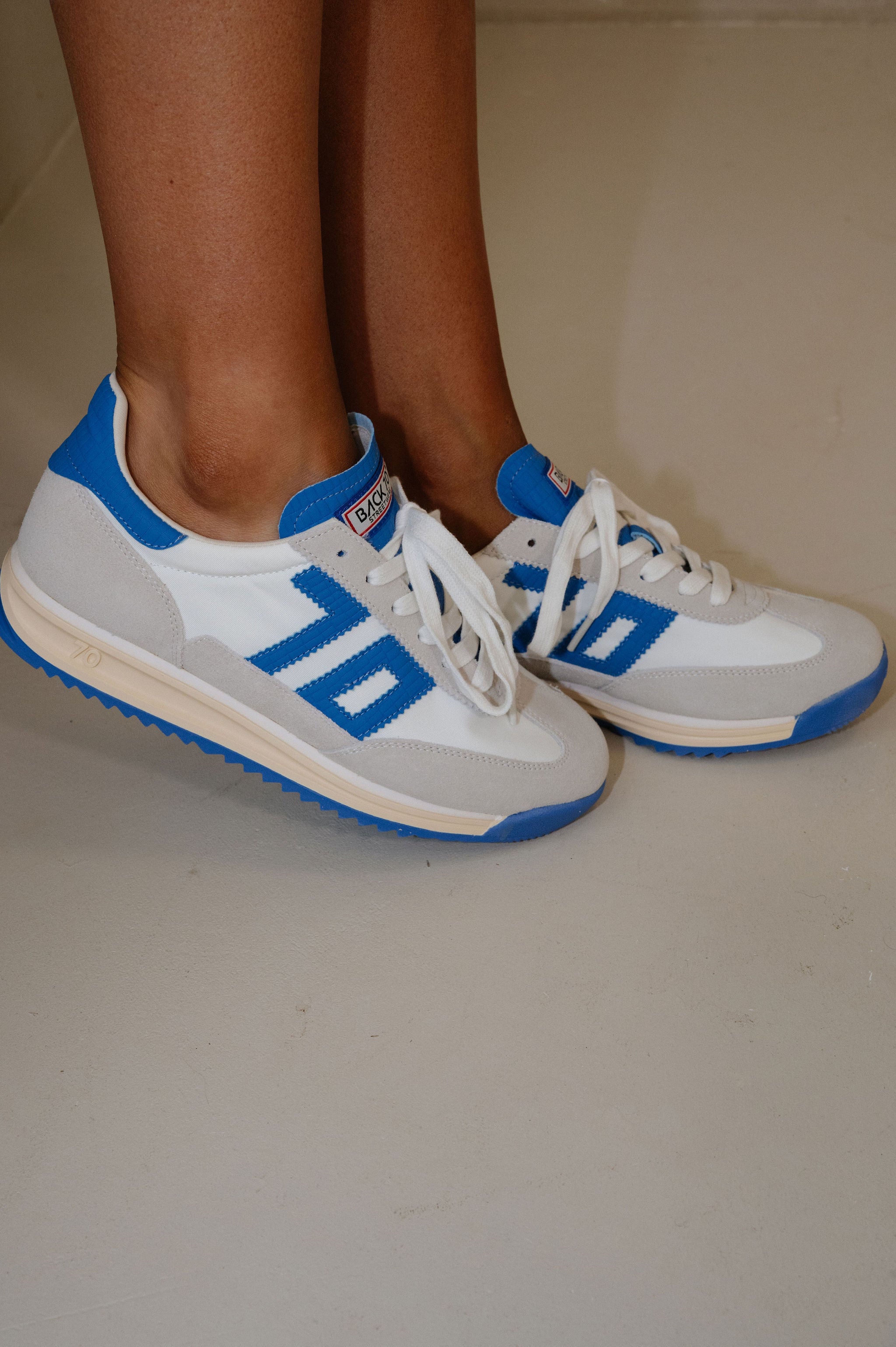 Back 70- Barkley Jogger White/Blue