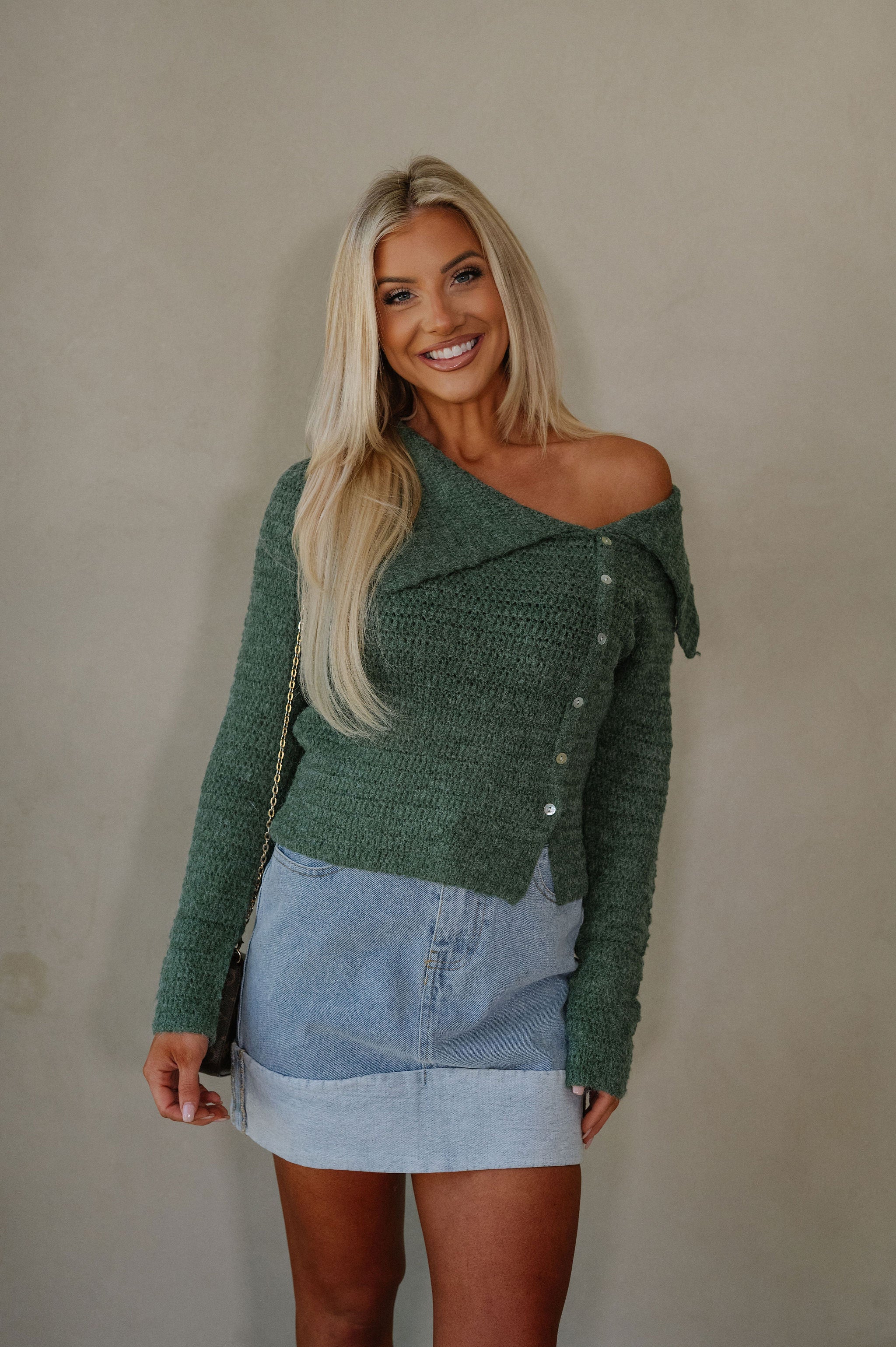 Tobie OTS Sweater Top-Olive