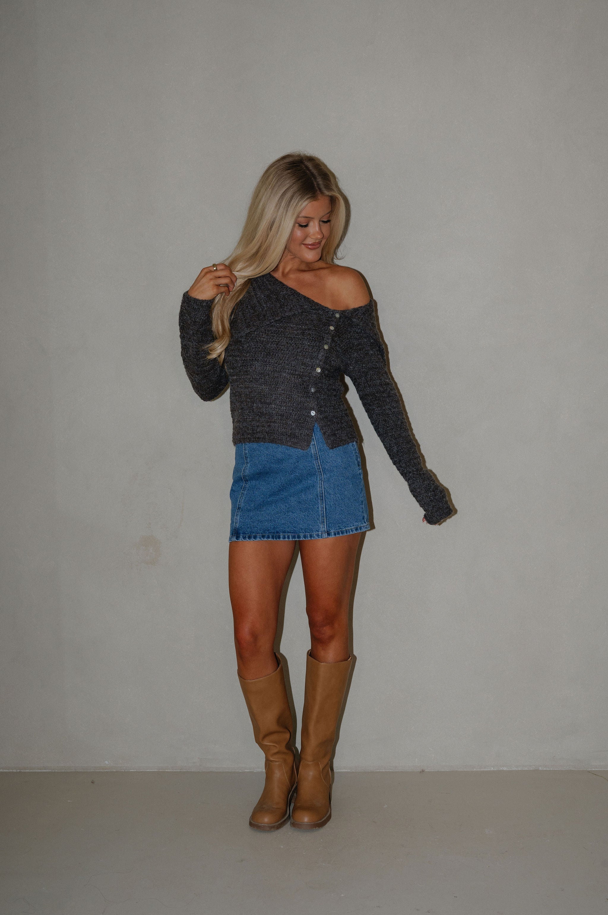 Tobie OTS Sweater Top-Charcoal