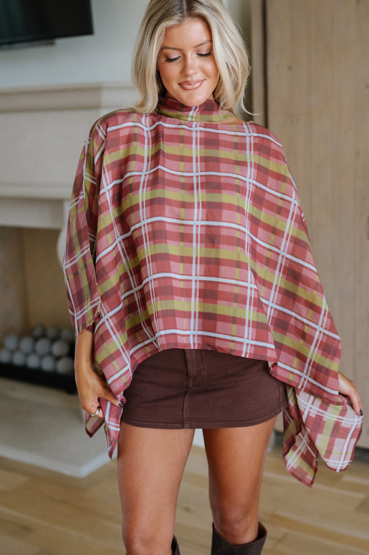 Julia Plaid Poncho-Rust