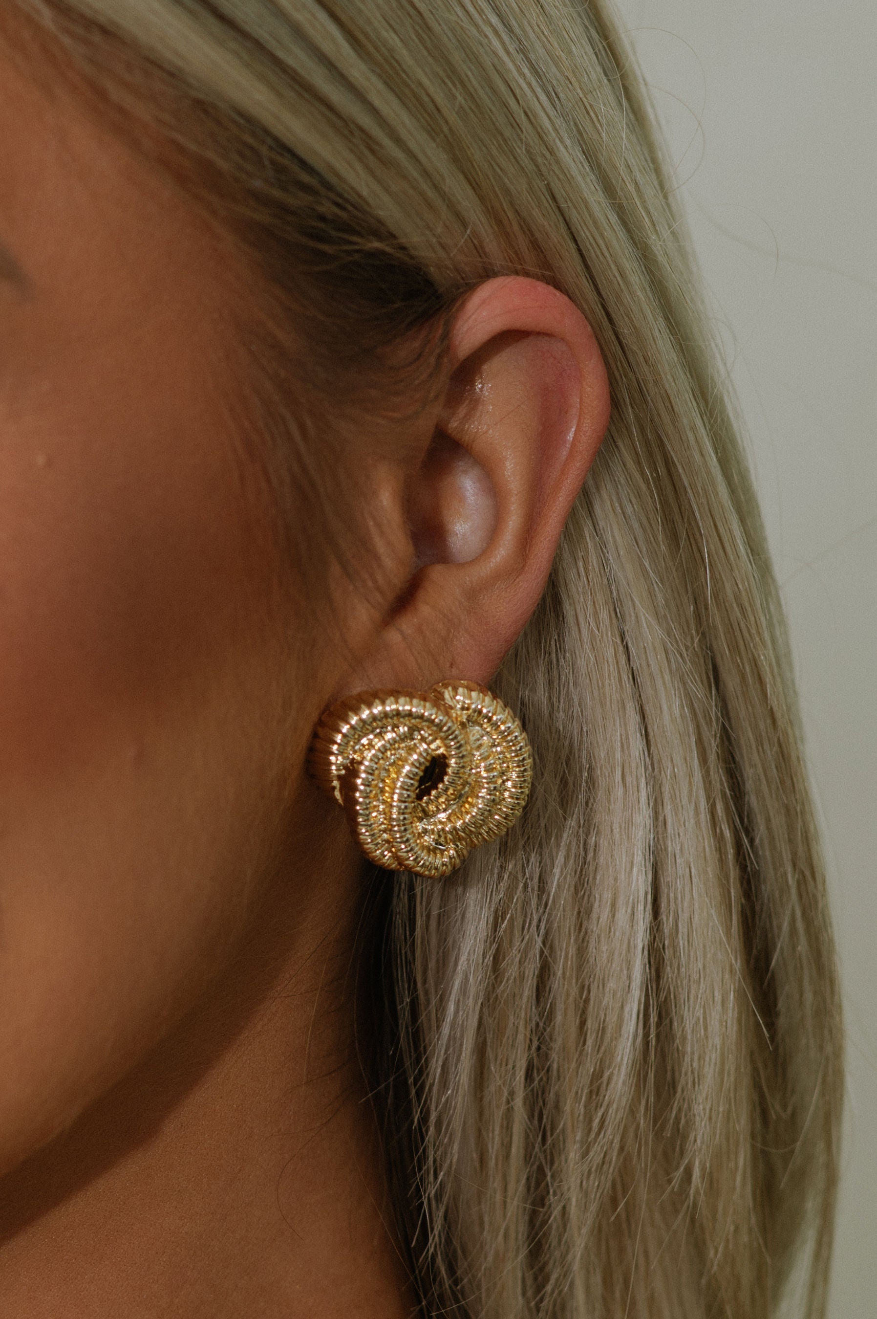 Knotted Textured Studs - Gold