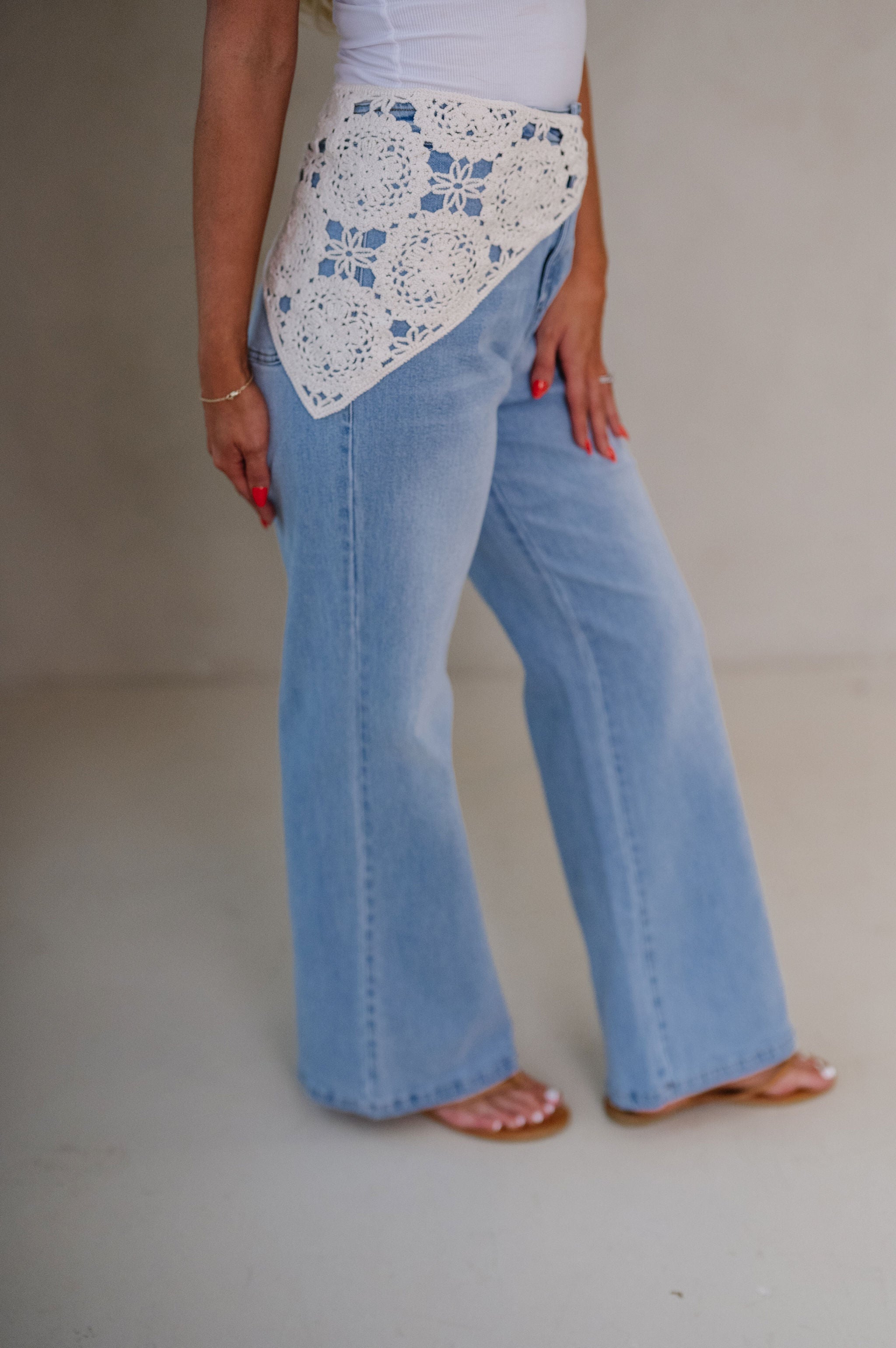 Dolly Crochet Scarf Accented Jeans-Light Denim
