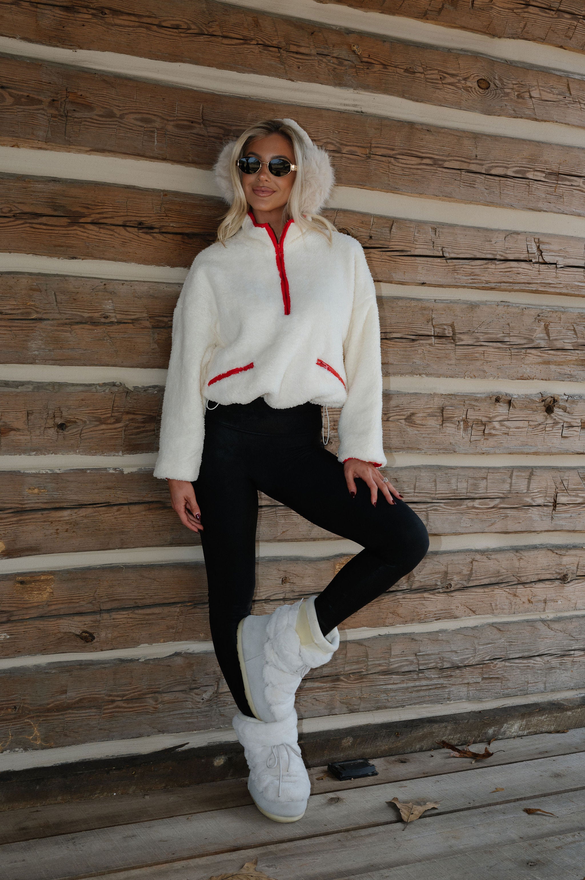 Tate Contrast Pullover-Ivory/Red