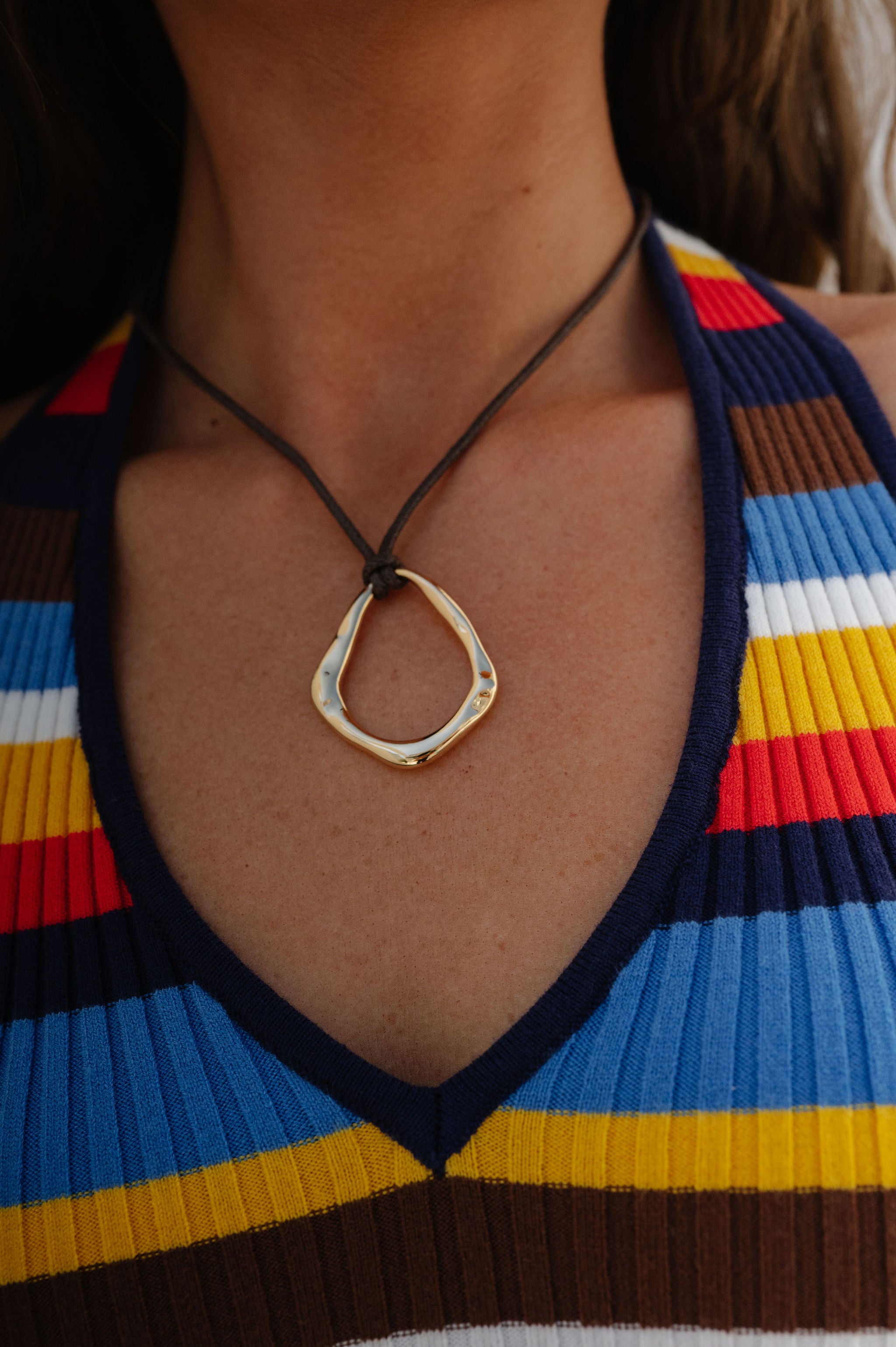 Abstract Wave Cord Necklace-Gold Brown
