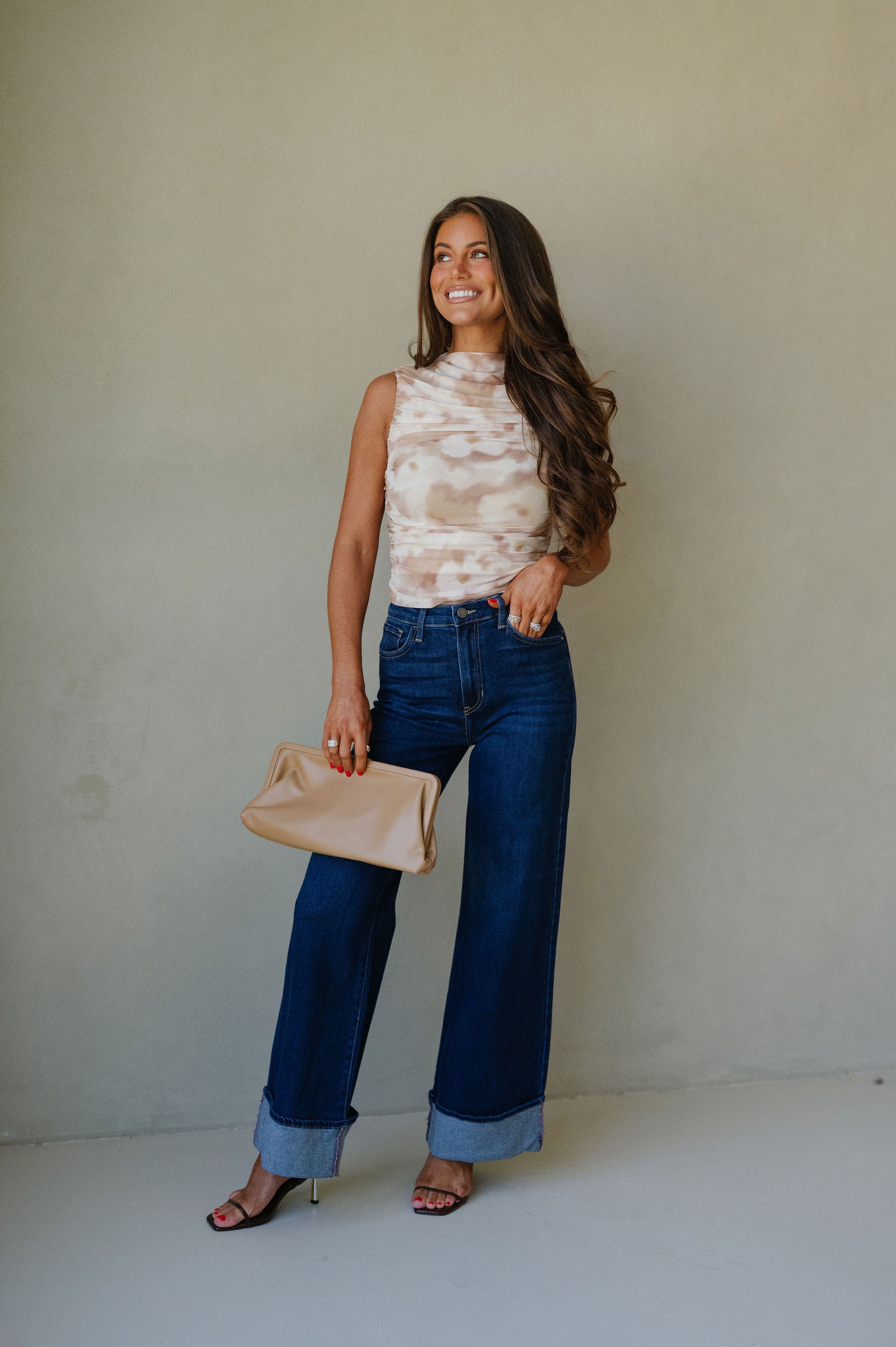 Sleeveless Mesh Top-Brown