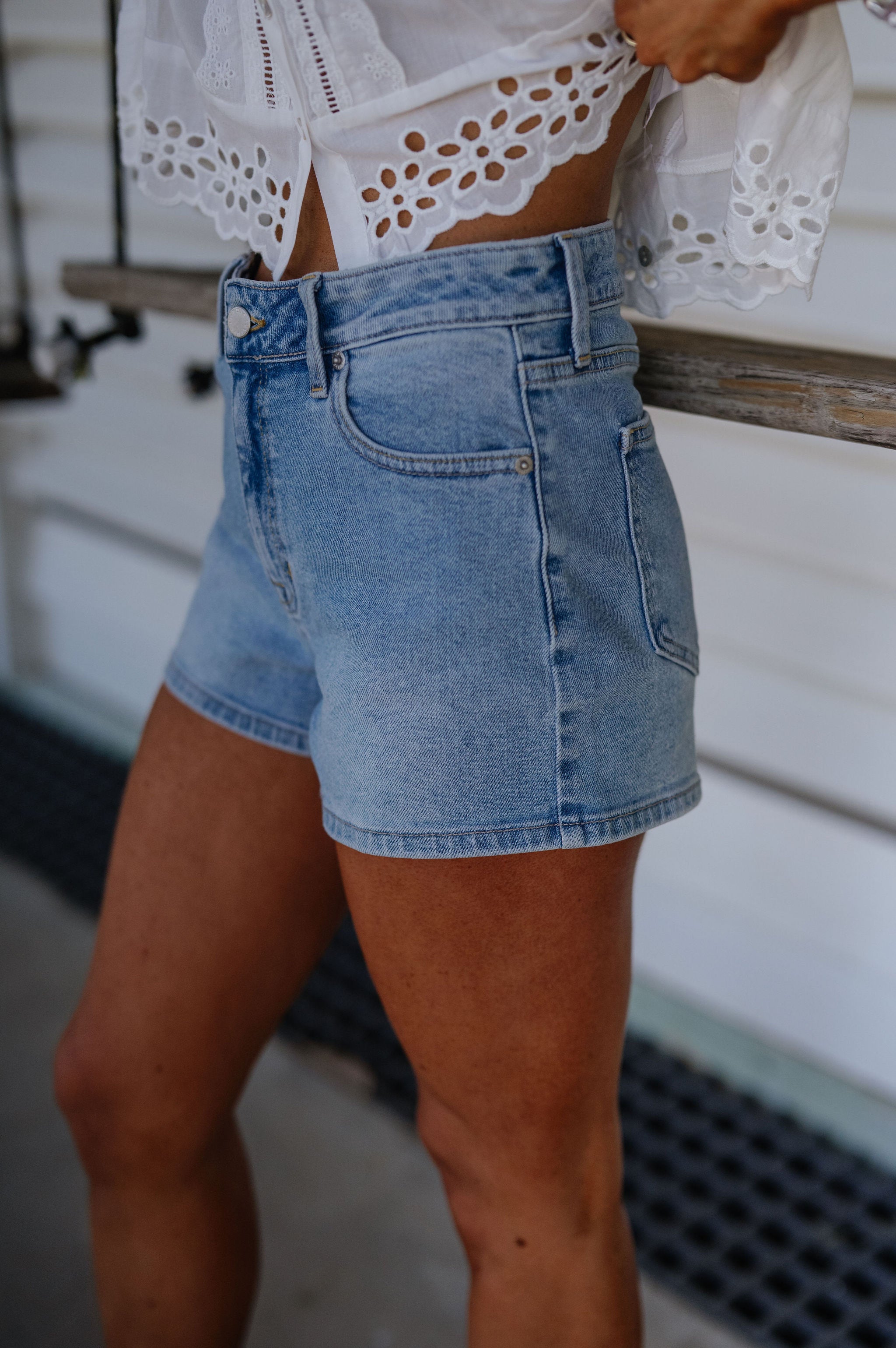 Nelli Short-Light Denim